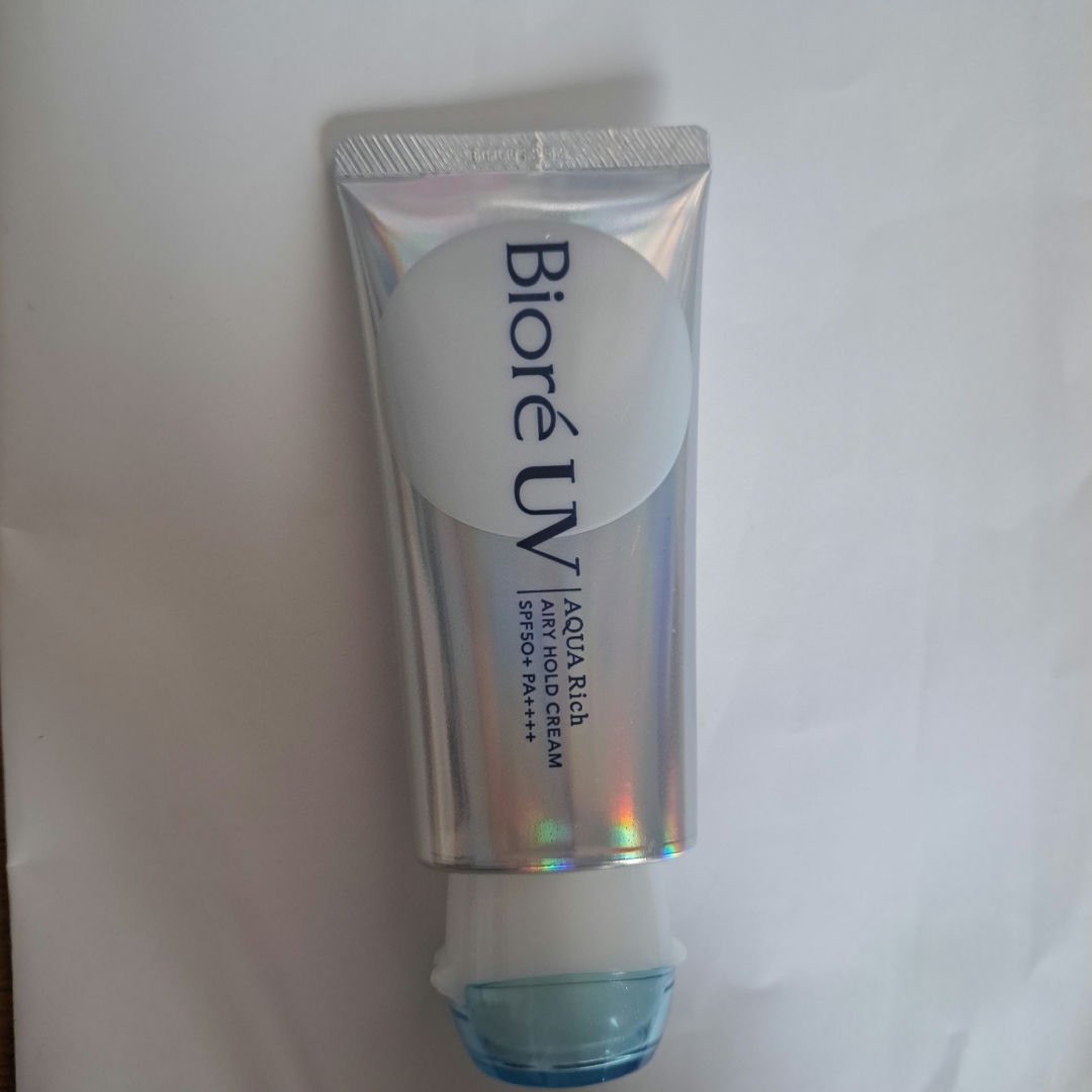 アクアリッチ エアリーホールドクリーム（呼吸感ベールUV）/ビオレ/日焼け止めクリームを使ったクチコミ（2枚目）