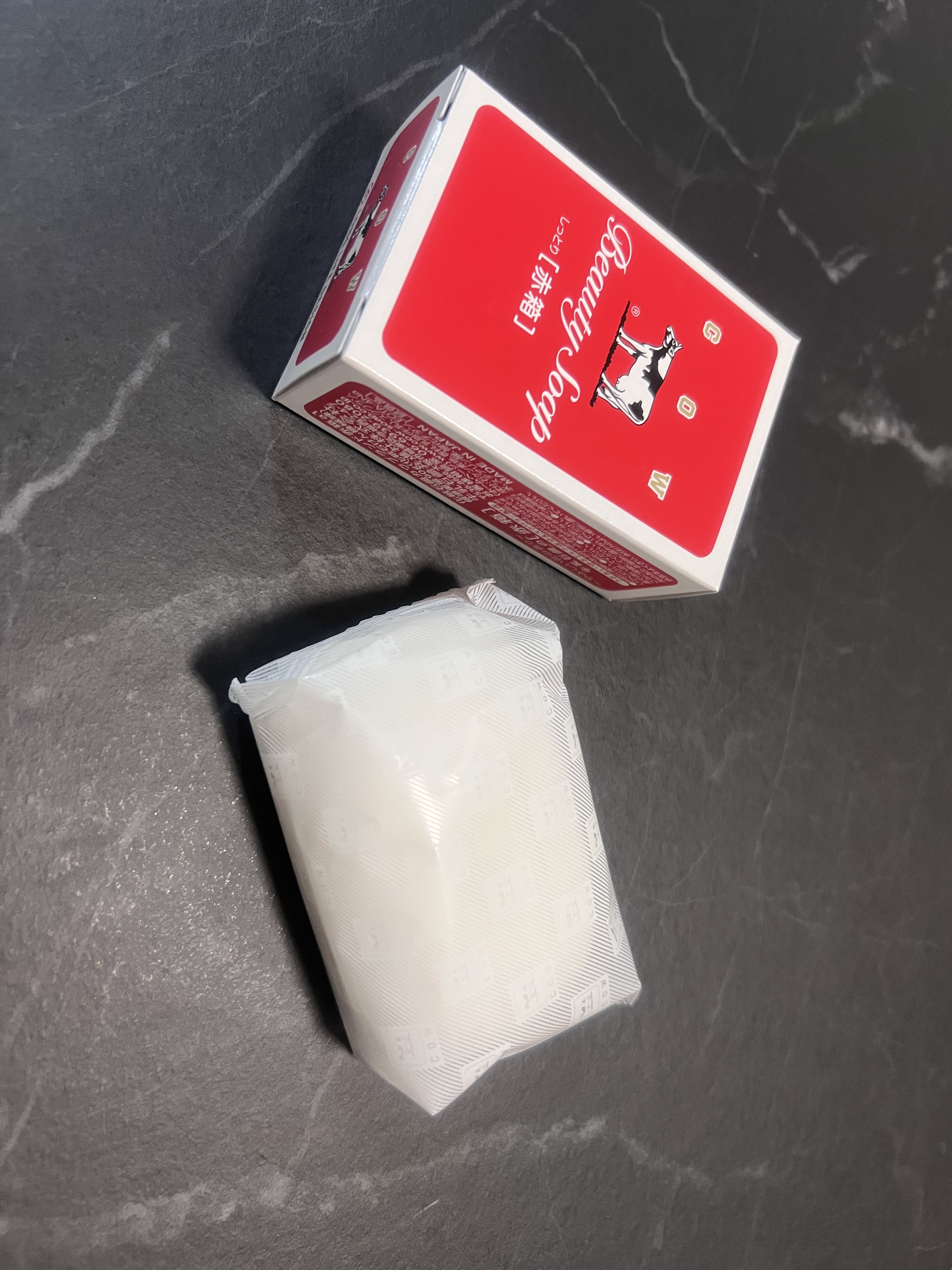 赤箱 (しっとり)/カウブランド/洗顔石鹸を使ったクチコミ（2枚目）