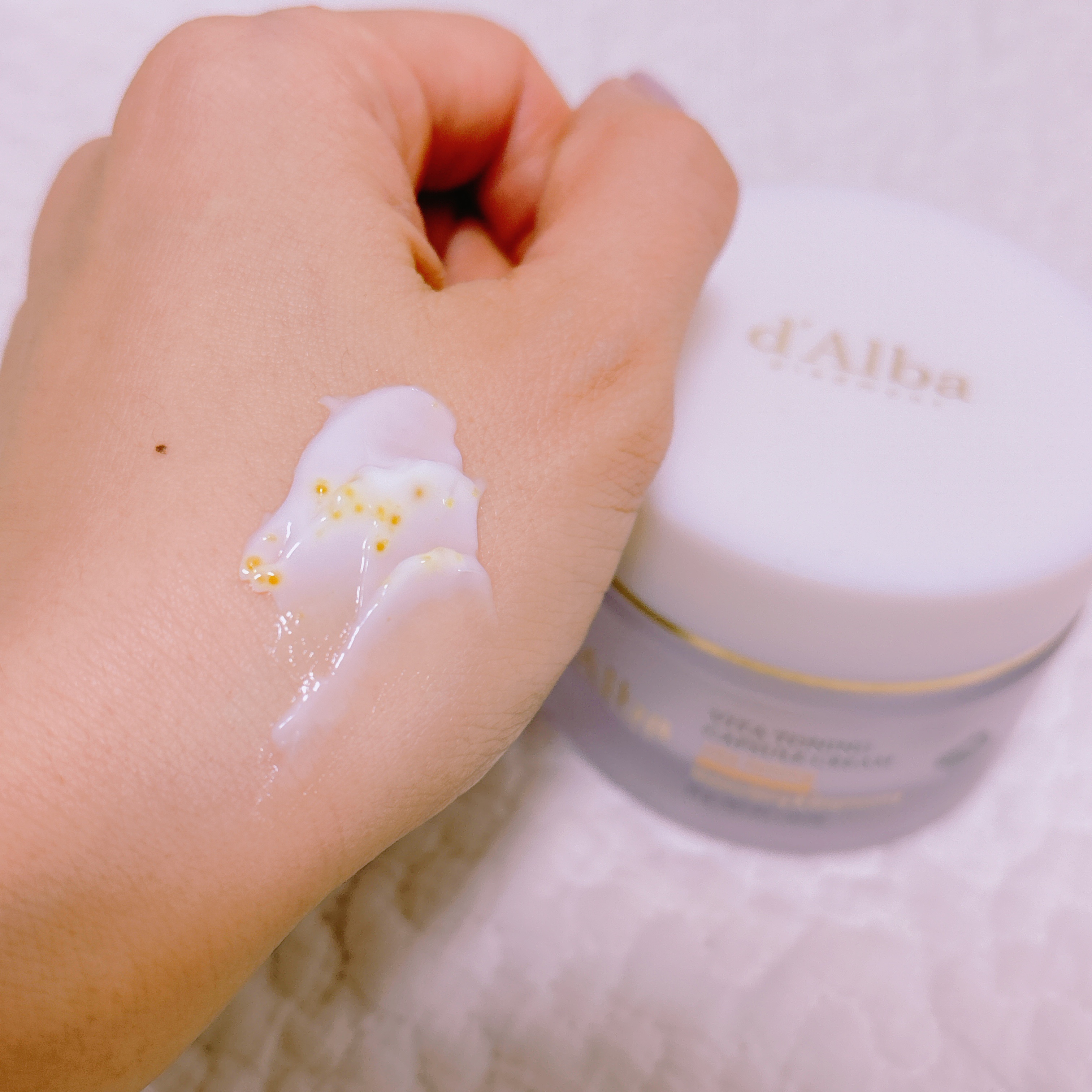 ビタトーニングカプセルクリーム/ダルバ/フェイスクリームを使ったクチコミ（3枚目）