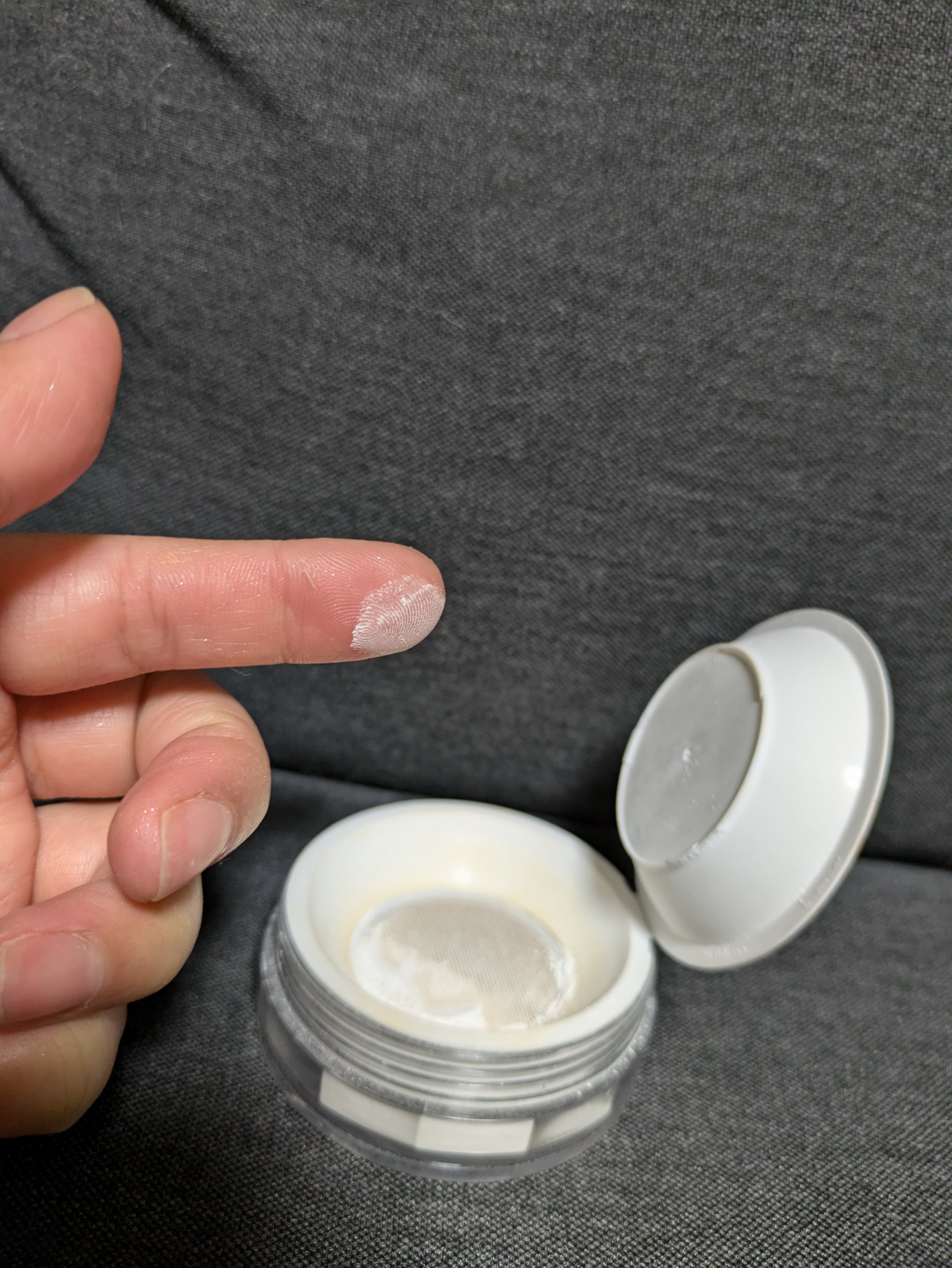 トランスルーセントセットフィニッシングパウダー/TFIT/ルースパウダーを使ったクチコミ（3枚目）