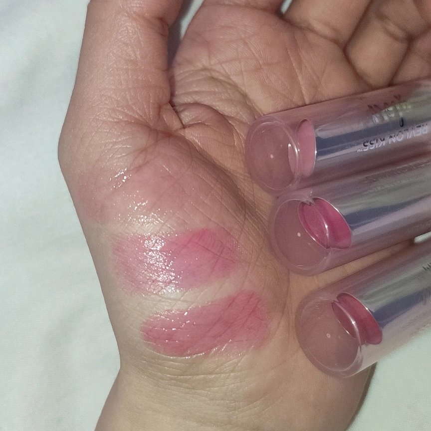 レブロン キス グロウ バーム N/REVLON/口紅を使ったクチコミ（3枚目）