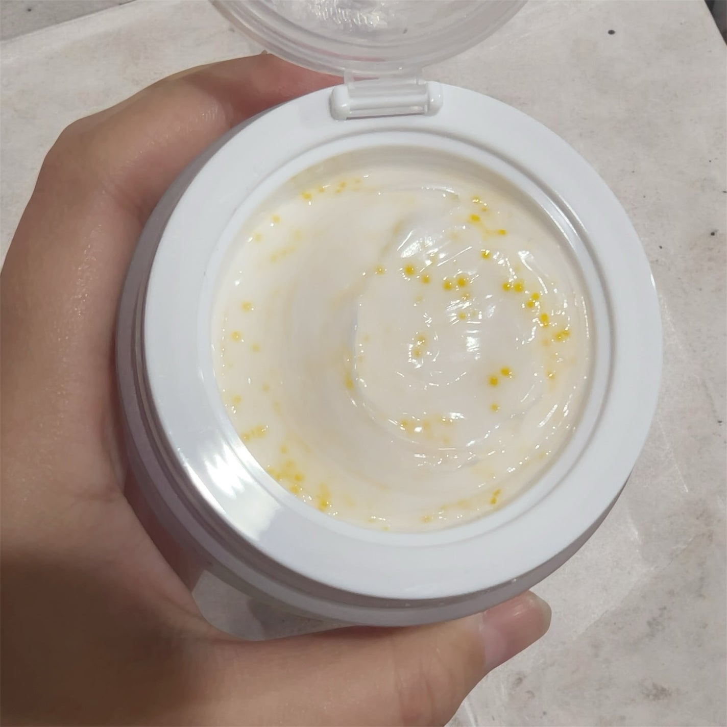 ビタトーニングカプセルクリーム/ダルバ/フェイスクリームを使ったクチコミ(2枚目)