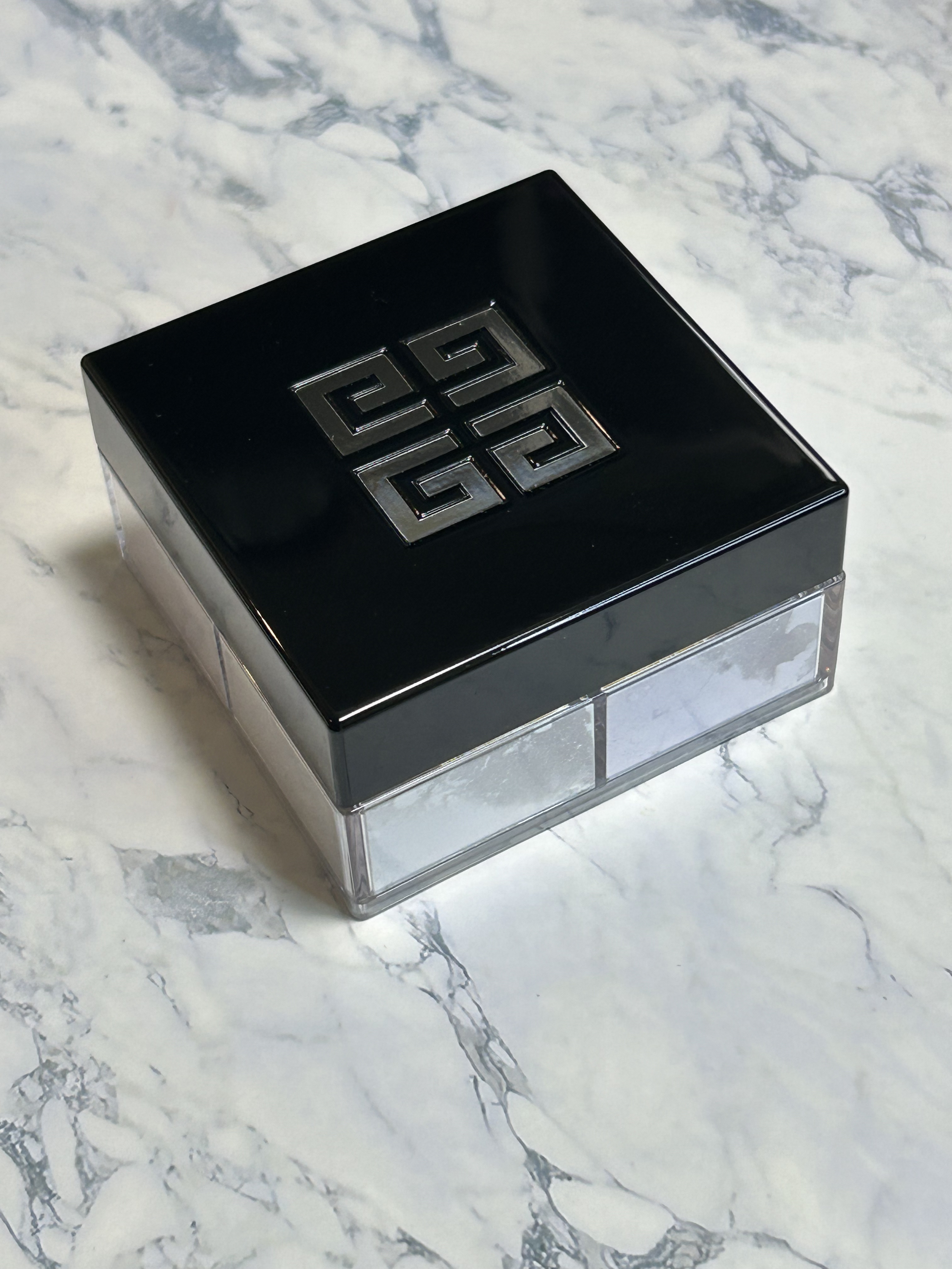 プリズム・リーブル/GIVENCHY/ルースパウダーを使ったクチコミ（3枚目）