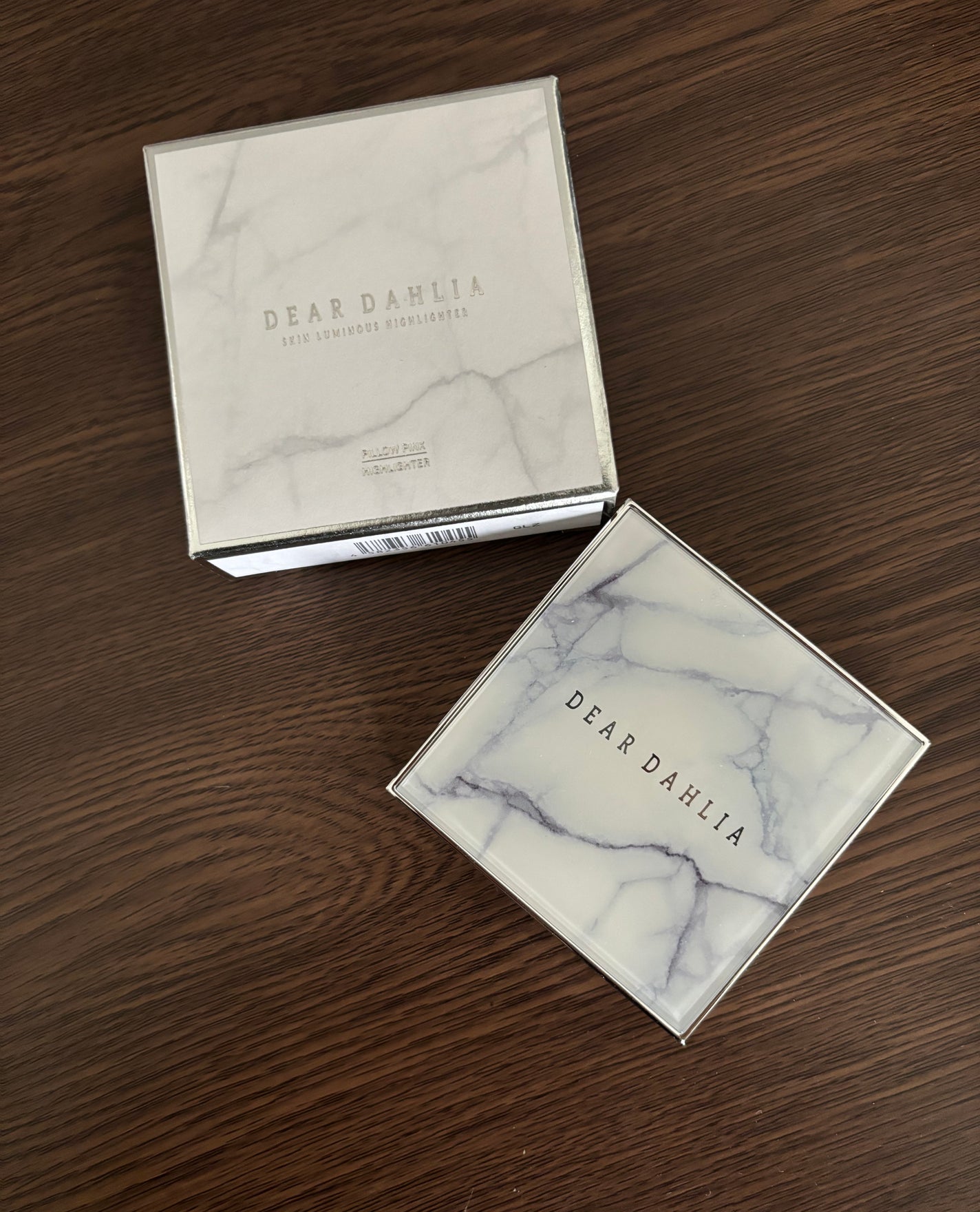 スキンルミナスハイライター/DEAR DAHLIA/パウダーハイライトを使ったクチコミ(7枚目)