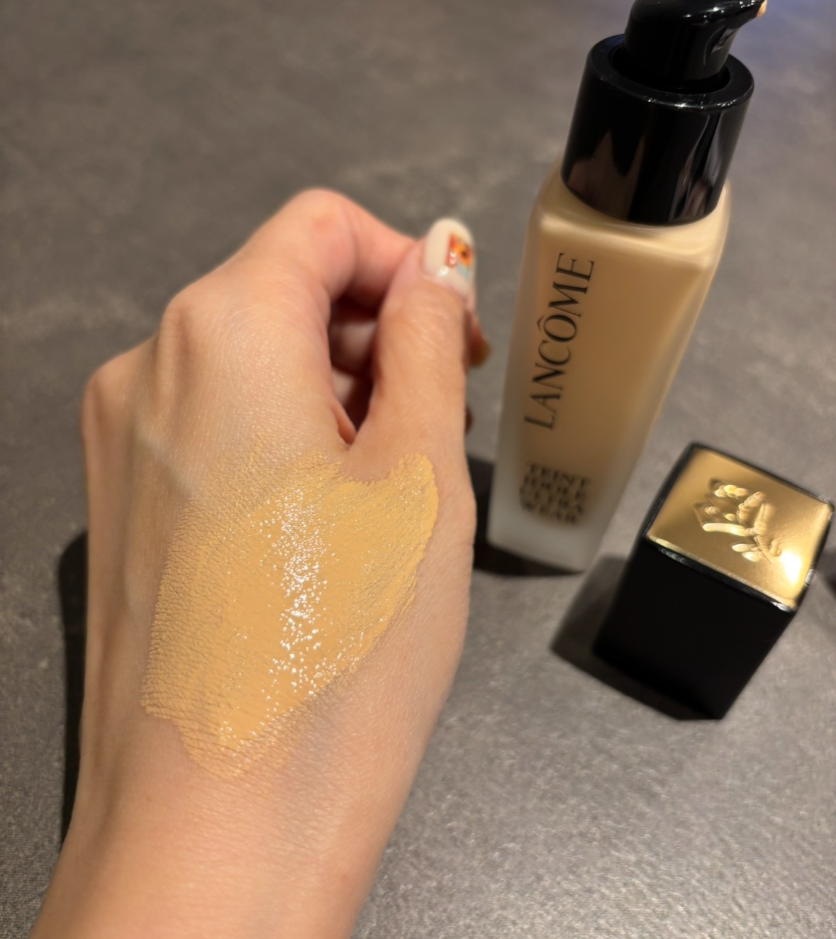 タンイドル ウルトラ ウェア リキッド N/LANCOME/リキッドファンデーションを使ったクチコミ（2枚目）