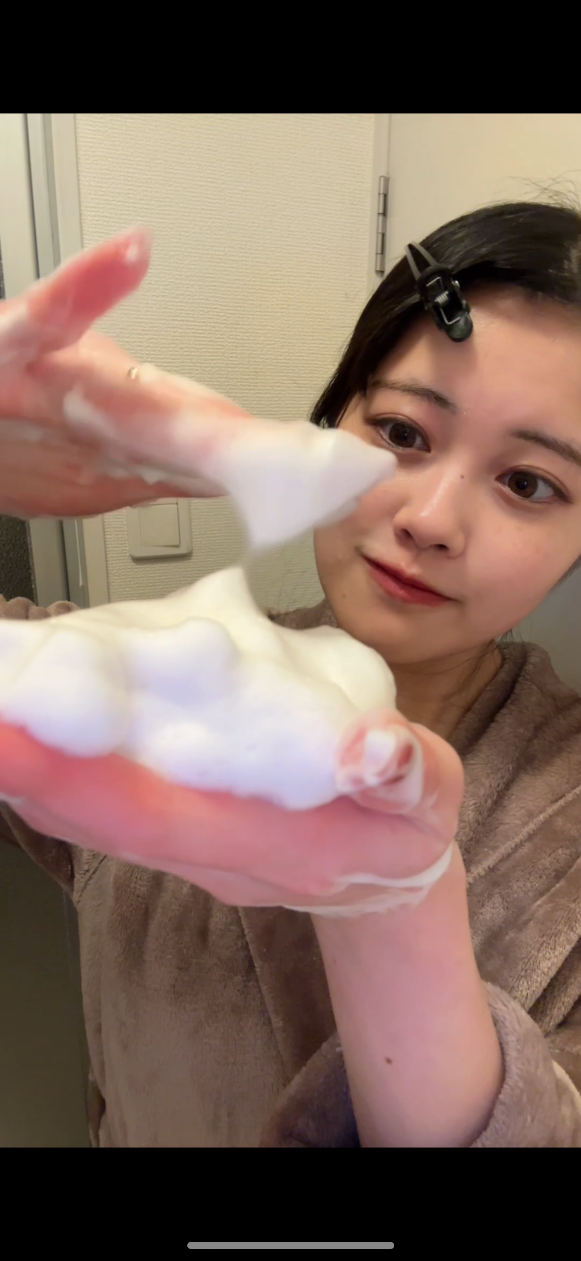 リカバリーマッドバックツーフォームクレンザー/BRMUD/洗顔フォームを使ったクチコミ(2枚目)