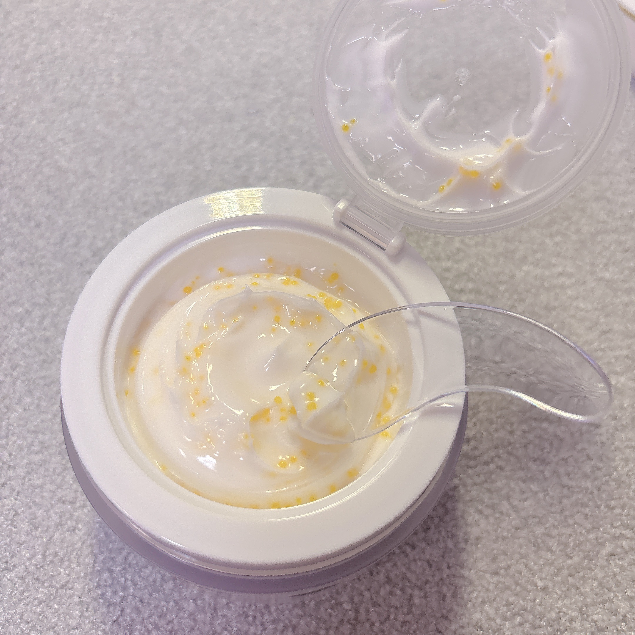 ビタトーニングカプセルクリーム/ダルバ/フェイスクリームを使ったクチコミ（3枚目）