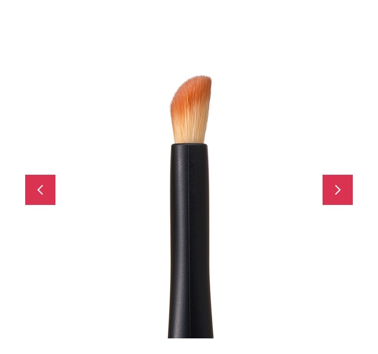 ロージーローザ マルチユースブラシ〈シャドウ〉のクチコミ「ロージーローザマルチユースブラシ〈シャドウ〉¥748 
2月14日発売

すごくフワフワで肌あ.....」（2枚目）