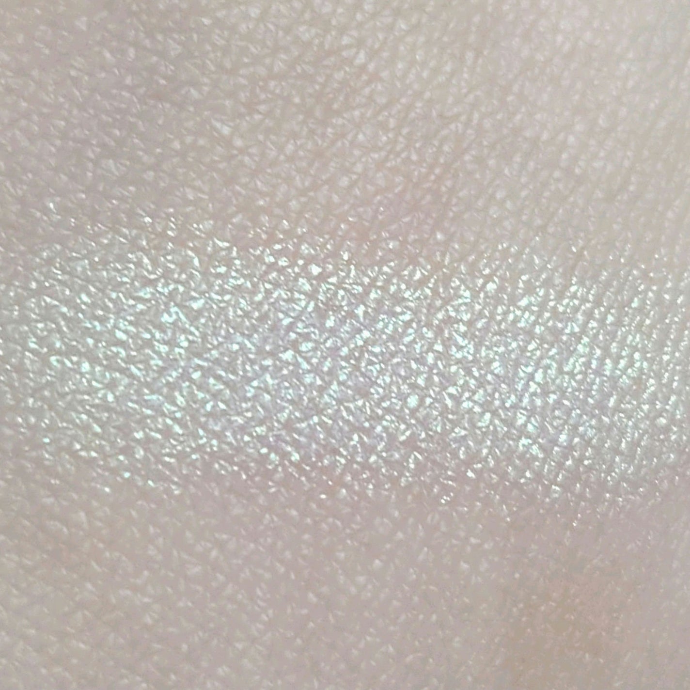 アディクション ザ アイシャドウ パール/ADDICTION/単色アイシャドウを使ったクチコミ(2枚目)