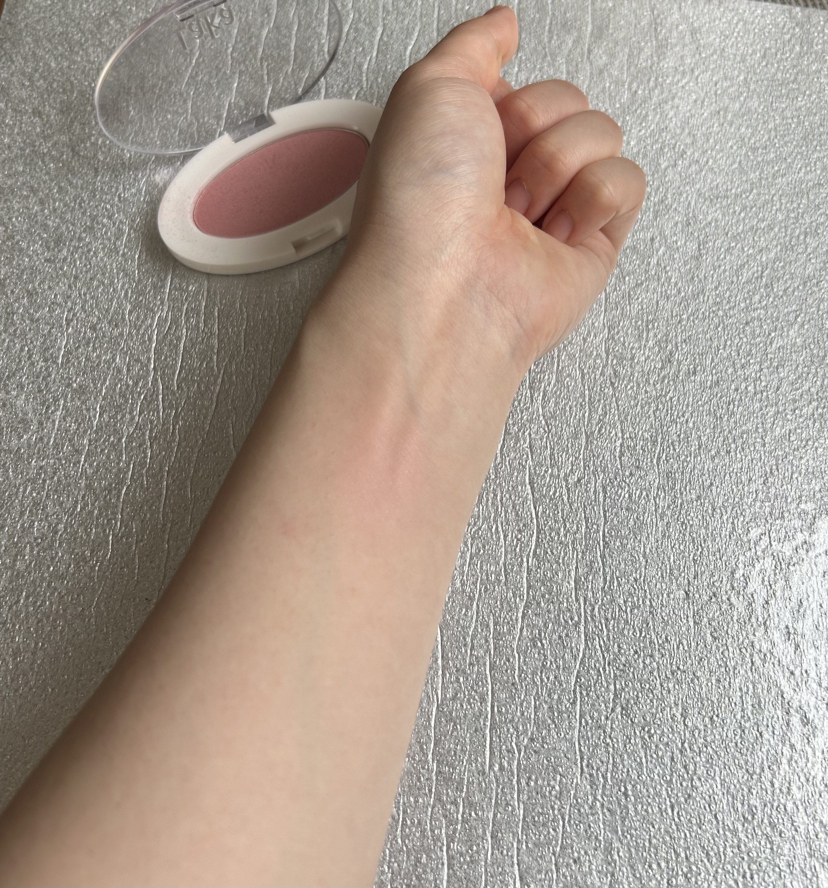 ラブシルクブラッシュ/Laka/パウダーチークを使ったクチコミ（3枚目）