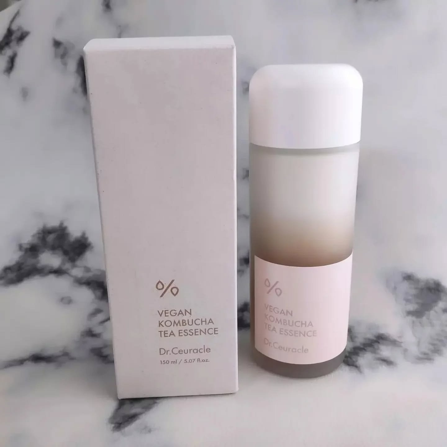 ヴィーガンコンブチャ ティー エッセンス/Dr.Ceuracle/オールインワン化粧品を使ったクチコミ（3枚目）