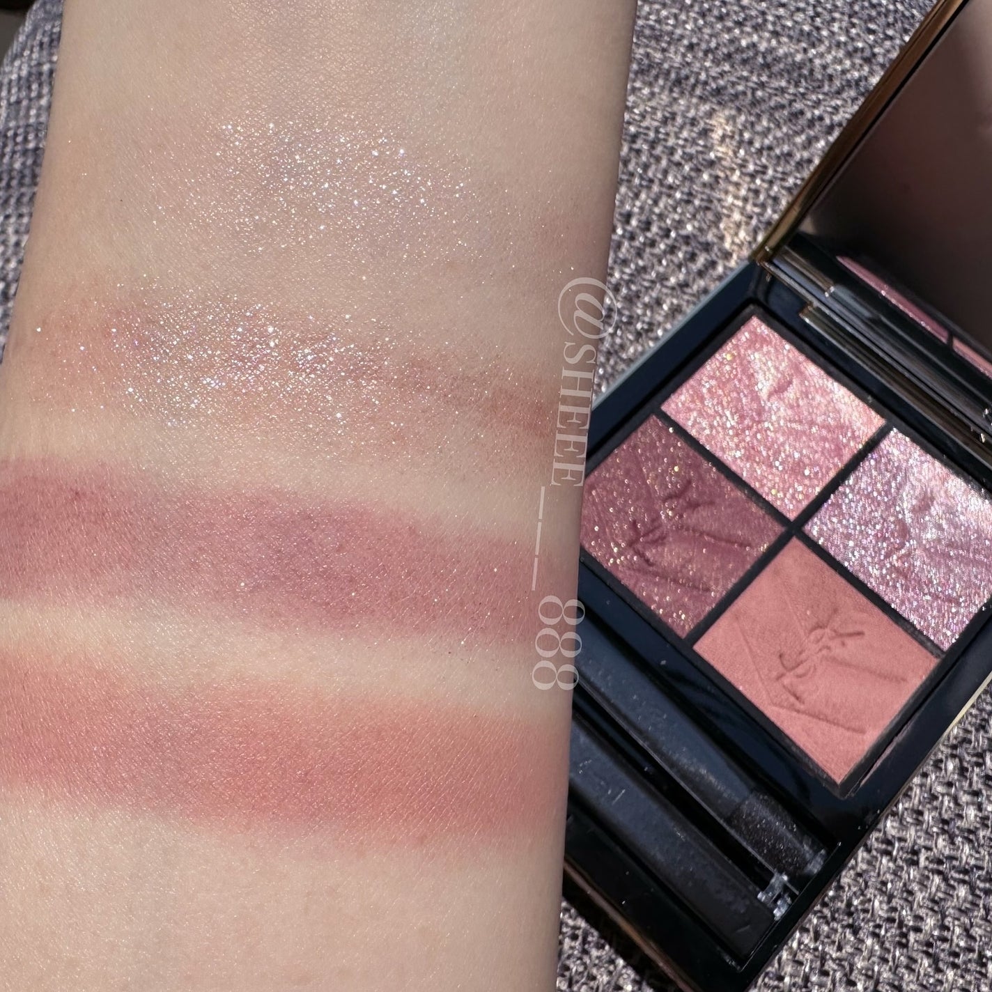 クチュール ミニ クラッチ/YVES SAINT LAURENT BEAUTE/アイシャドウパレットを使ったクチコミ(5枚目)