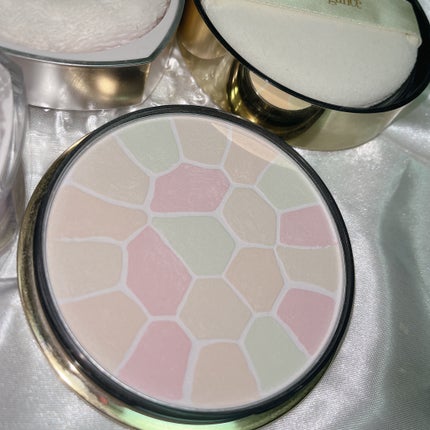 エレガンス ラ プードル オートニュアンス リクスィーズ/Elégance/プレストパウダーを使ったクチコミ(6枚目)