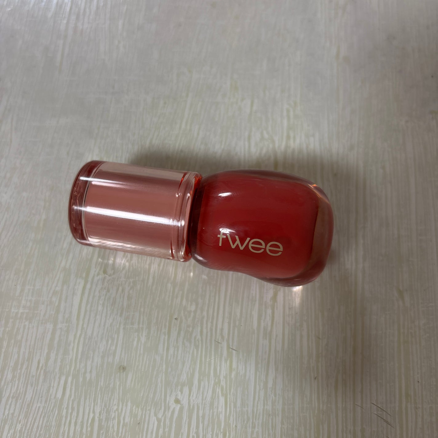 フィー 3Dボリューミンググロス/fwee/リップグロスを使ったクチコミ(1枚目)