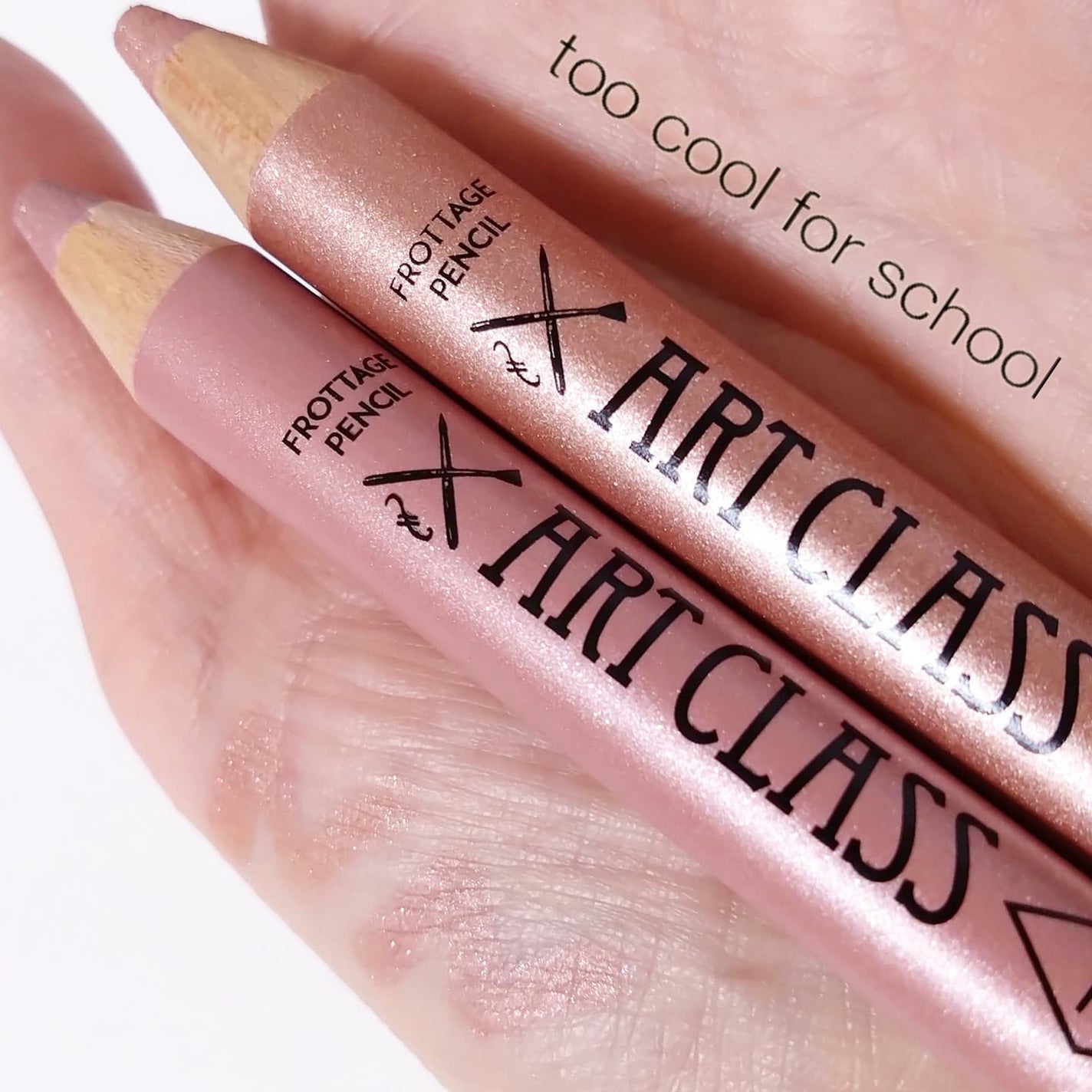 アートクラス フロッタージュペンシル/too cool for school/スティックアイシャドウを使ったクチコミ(1枚目)