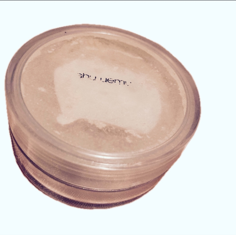 shu uemura アンリミテッド washi ヴェール セッティング パウダー パフのクチコミ「shu uemura シュウウエムラの
フェイスパウダー

01番です(❁´◡`❁)

細かい.....」（1枚目）