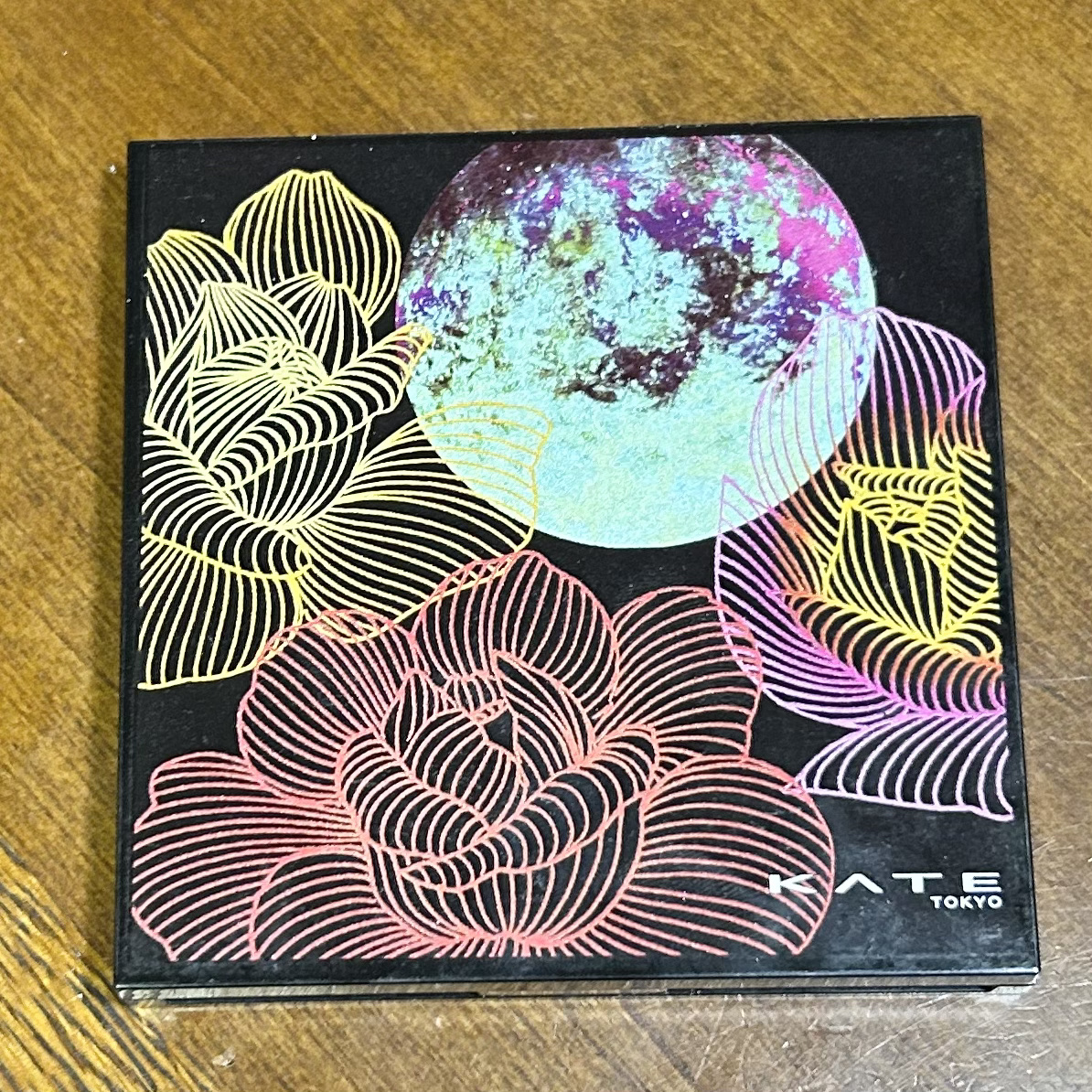 KATE 魂コレクション ブラウンレイヤーパレット EX-1 レッドブラウン系/KATE/アイシャドウパレットを使ったクチコミ（2枚目）