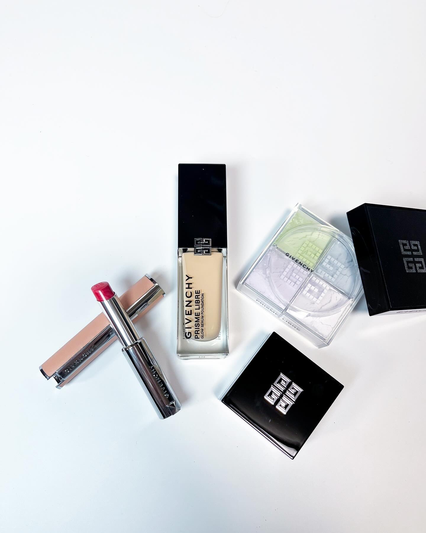 プリズム・リーブル・トラベル No. 00 オパルセント・チュール/GIVENCHY/ルースパウダーを使ったクチコミ（1枚目）