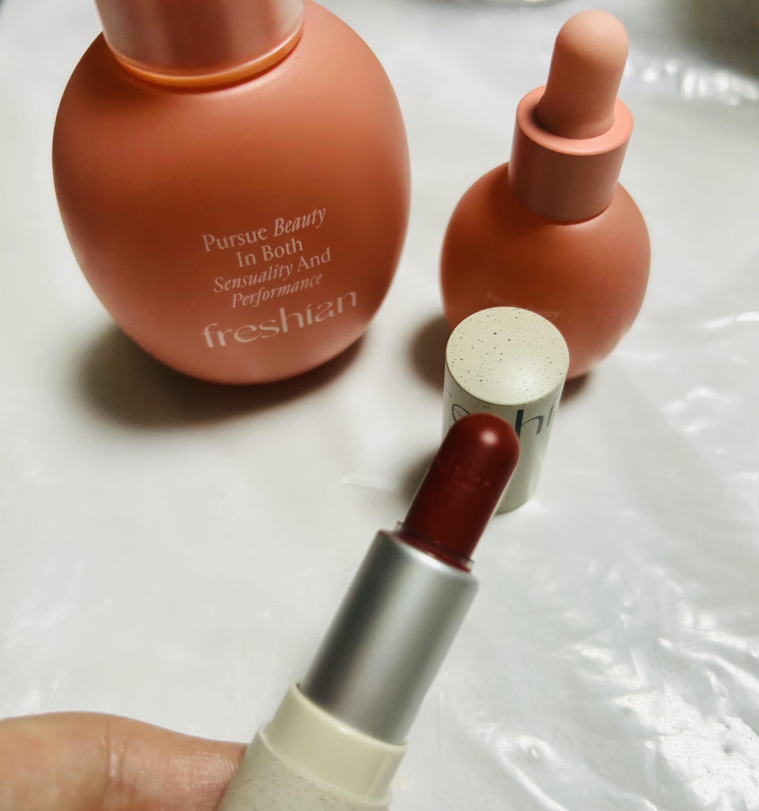 フレシアン ロジーセラムプライマー/freshian/化粧下地を使ったクチコミ（3枚目）