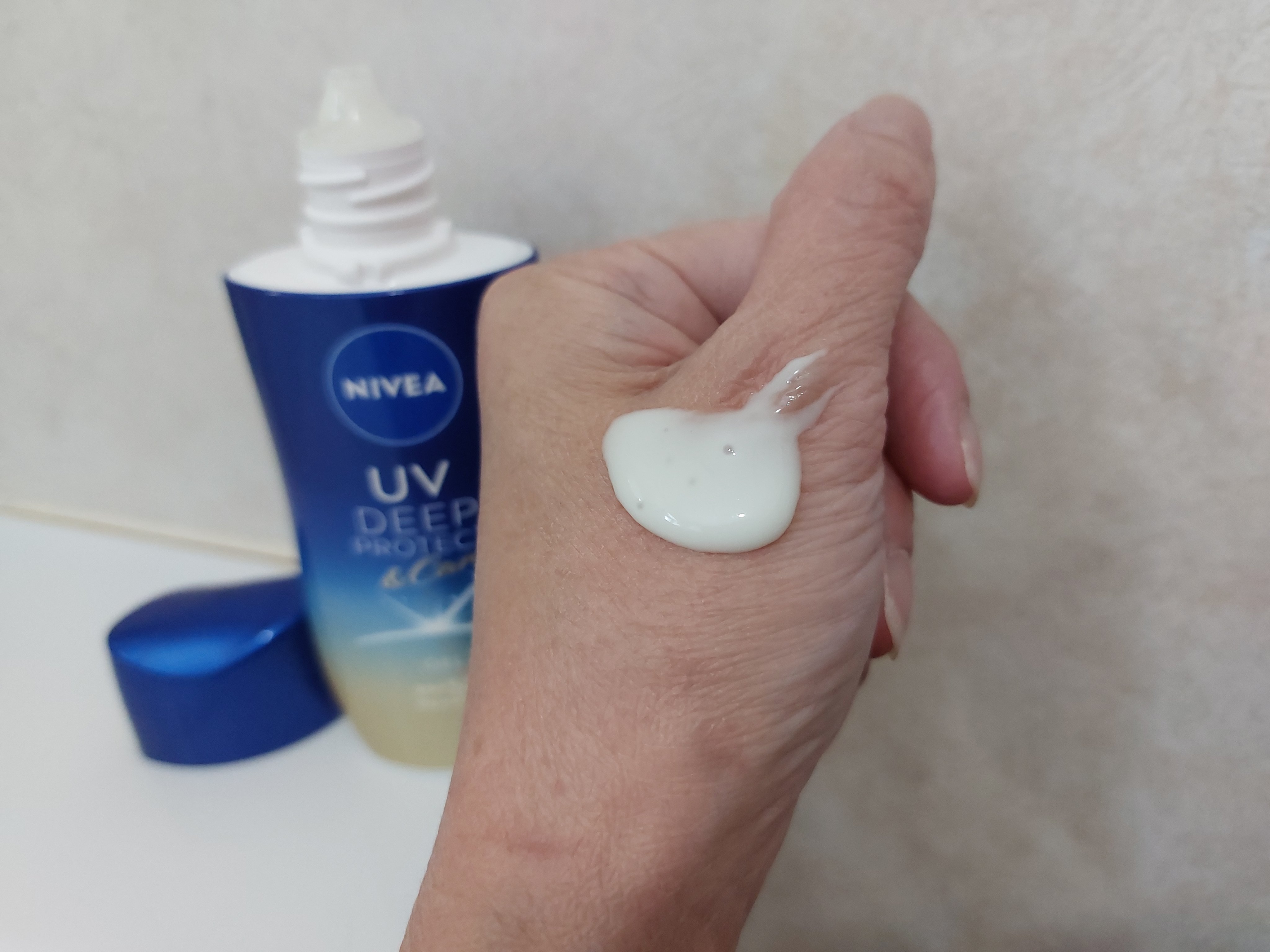 ニベアUV ディープ プロテクト＆ケア ジェル/ニベア/日焼け止めジェルを使ったクチコミ（2枚目）
