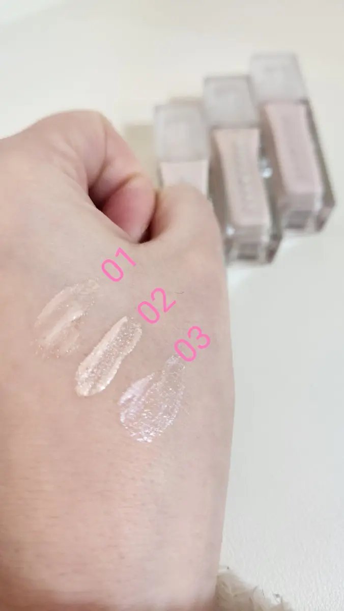 wakemake シアーグロウリキッドハイライターのクチコミ「@_miecham 
#購入品
#WAKEMAKE 

ポイントで艶が欲しい時があって、wak.....」（3枚目）