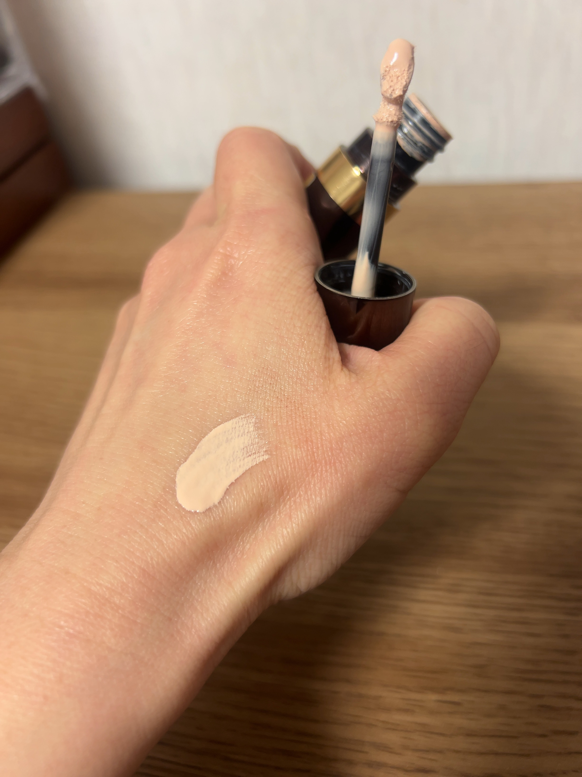 エモーションプルーフ アイ プライマー/TOM FORD BEAUTY/アイシャドウベースを使ったクチコミ（2枚目）