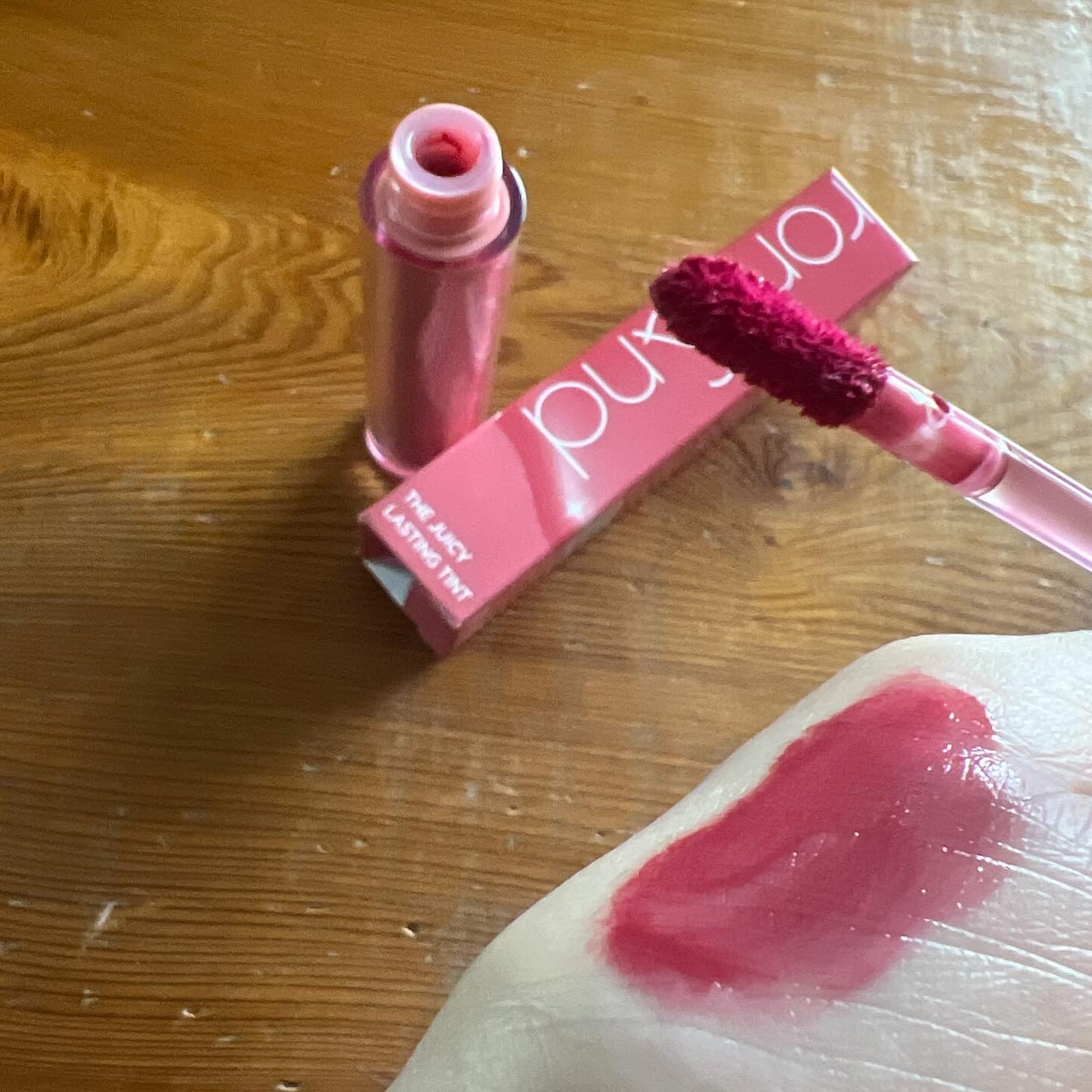 ザ ジューシーラスティングティント/rom&nd/リップティントを使ったクチコミ（2枚目）