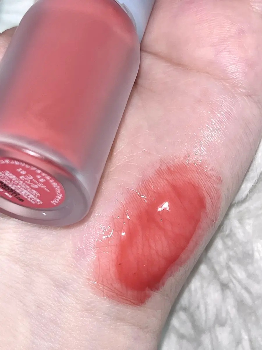 ジューシーベリープランピングリップオイル/TOCOBO/リップグロスを使ったクチコミ（3枚目）