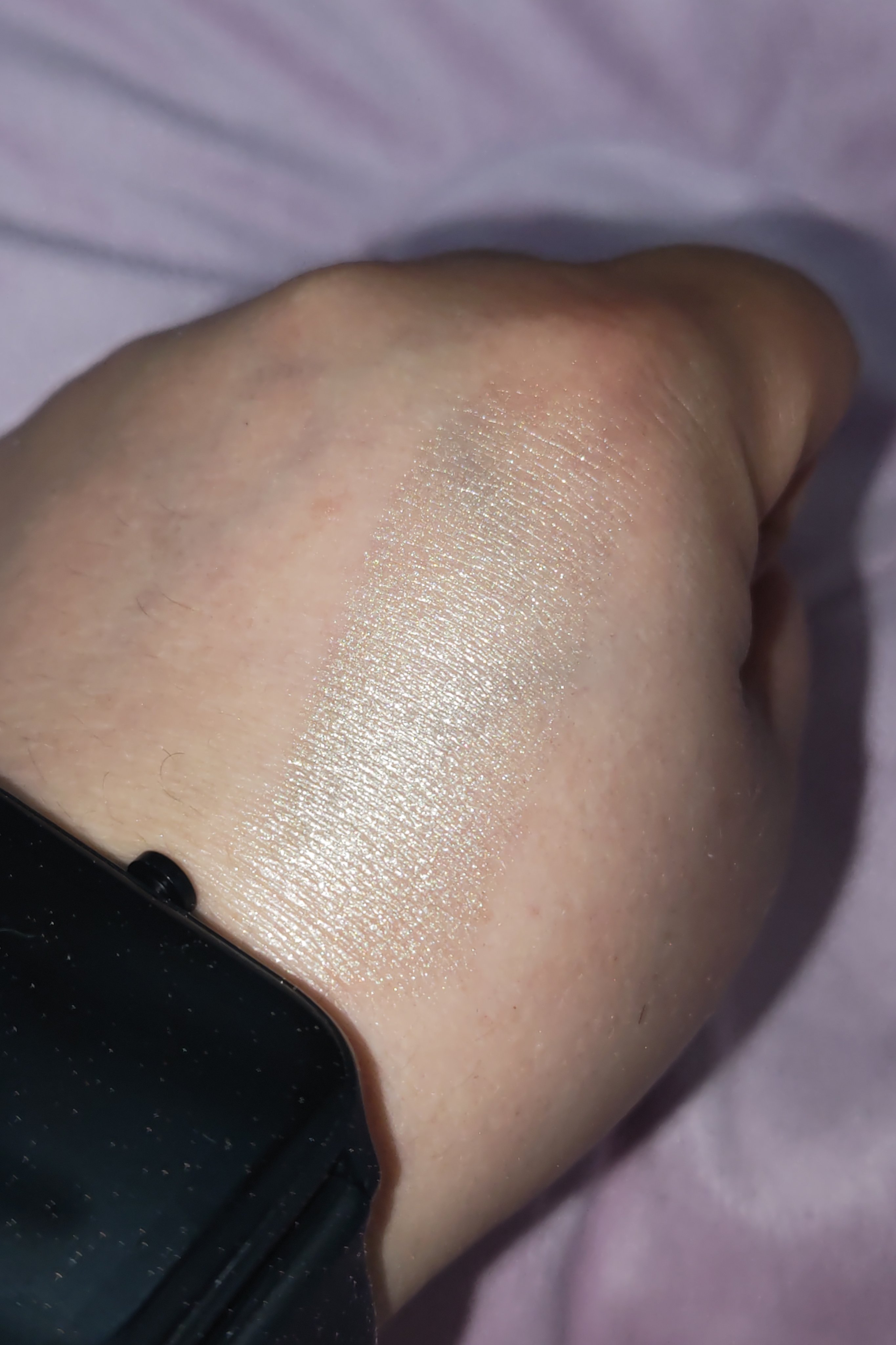 UR GLAM　AIRY EYE COLOR/U R GLAM/ジェル・クリームアイシャドウを使ったクチコミ（3枚目）