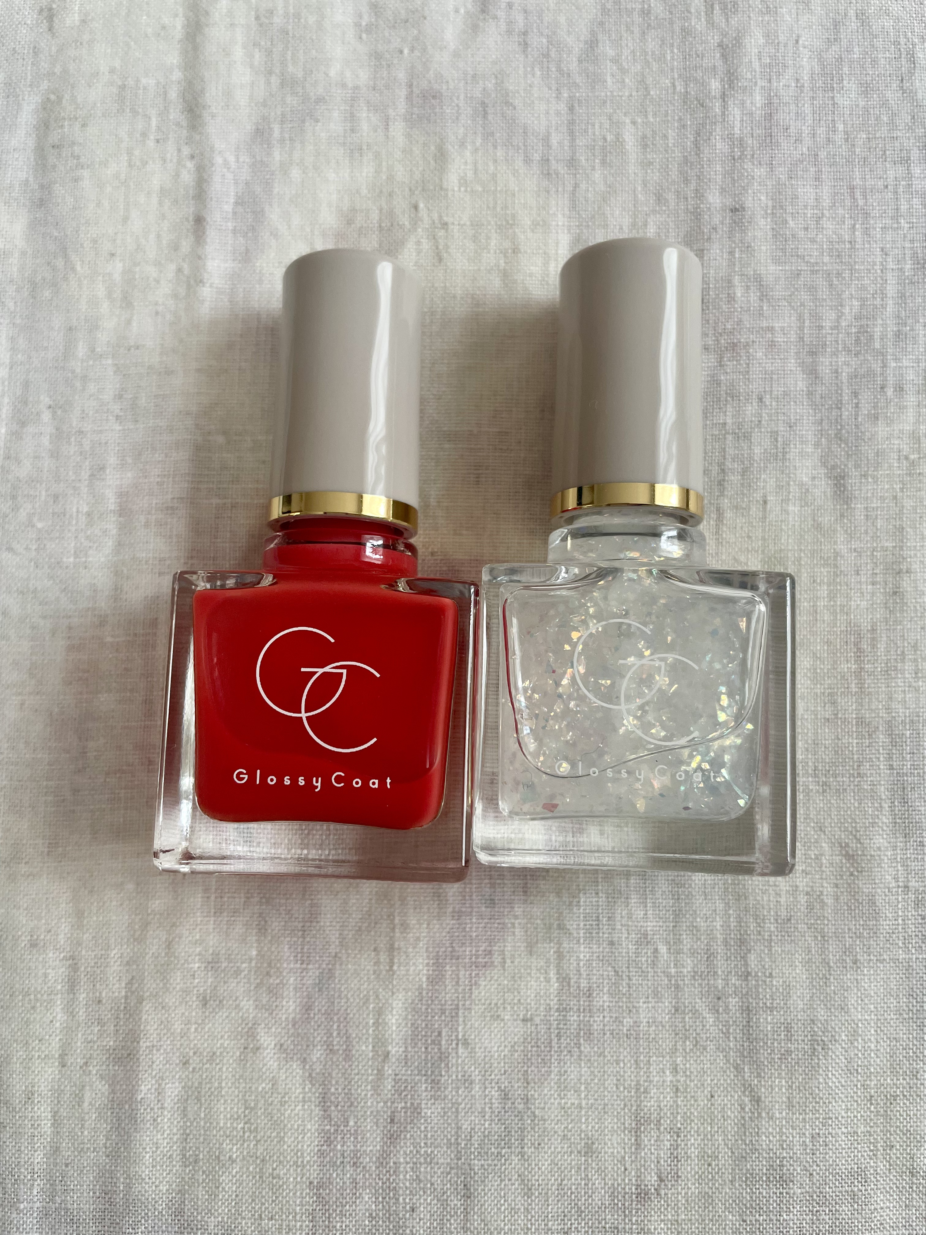 グロッシーコート ポピーレッド/スキューズミー/オールインワンネイルを使ったクチコミ（2枚目）