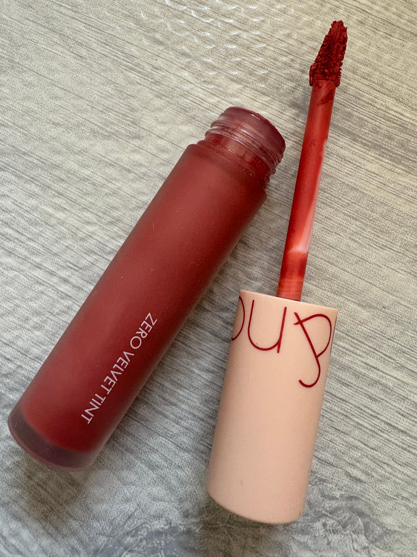 ゼロベルベットティント/rom&nd/リップティントを使ったクチコミ(1枚目)