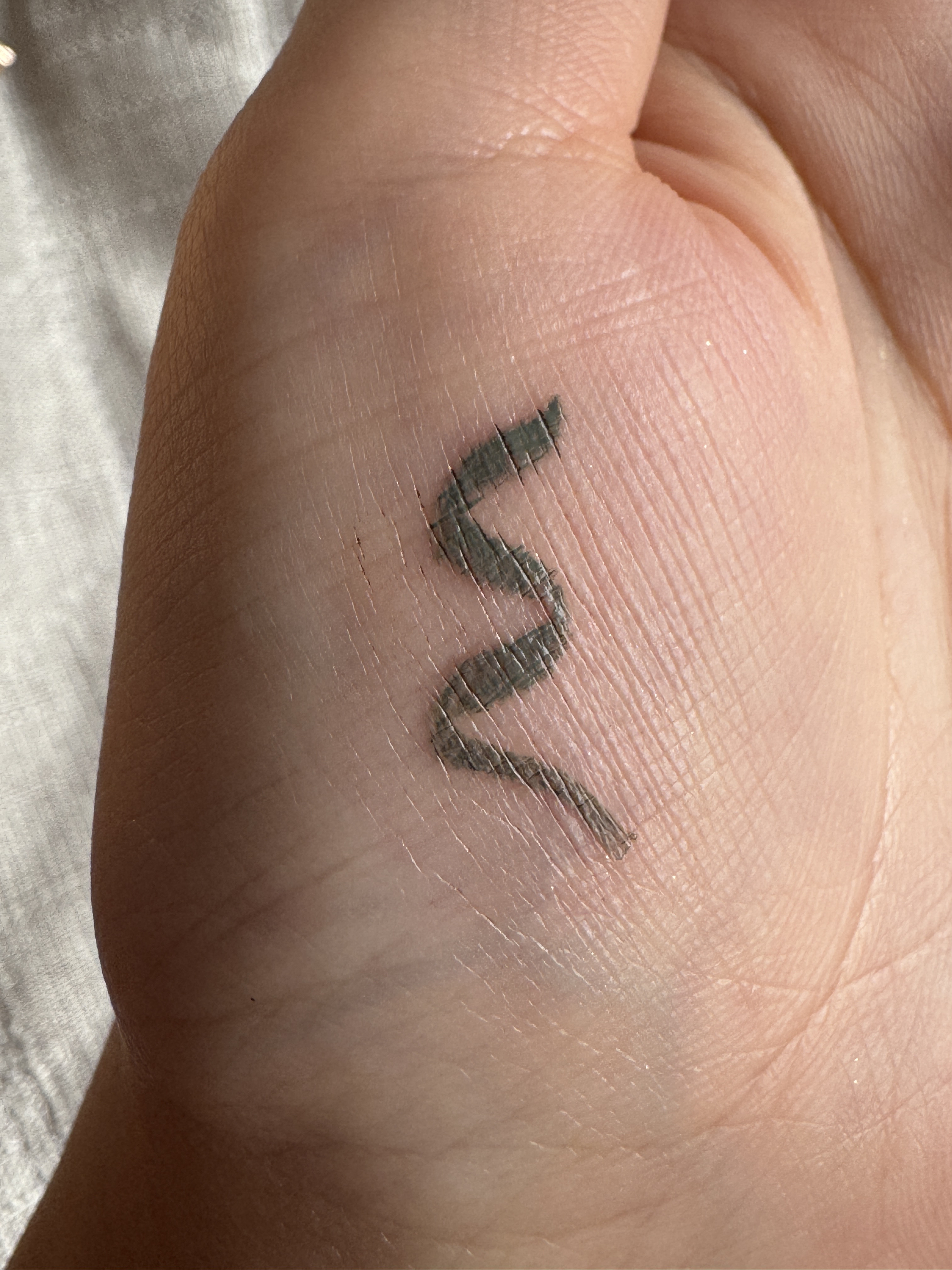 ニュアンス アイライナー/SUQQU/リキッドアイライナーを使ったクチコミ（3枚目）