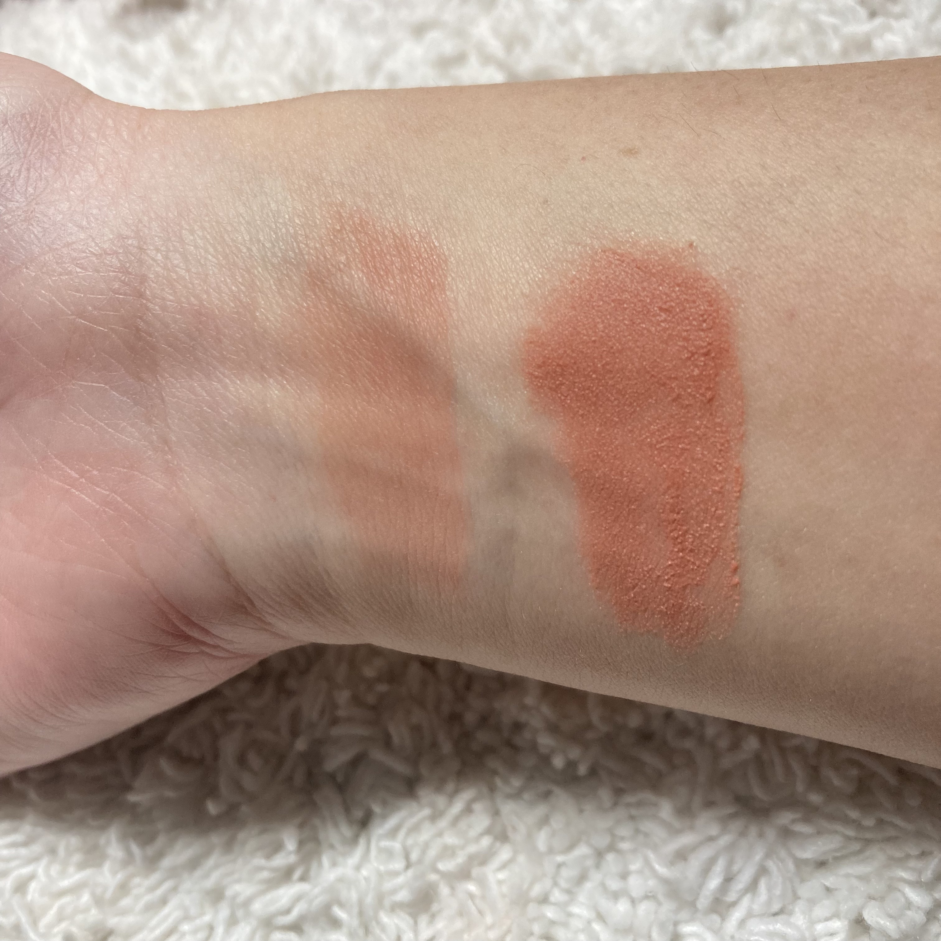 パウダーベルベットティント 03 メロントースト/AMUSE/リップティントを使ったクチコミ（2枚目）