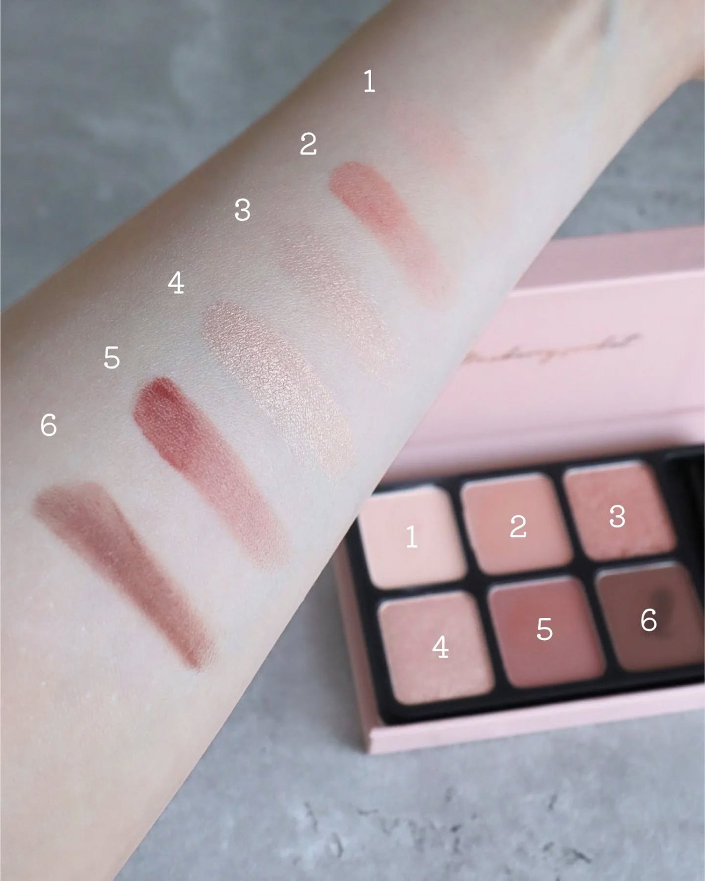 アイカラーパレット/heme/アイシャドウパレットを使ったクチコミ(3枚目)