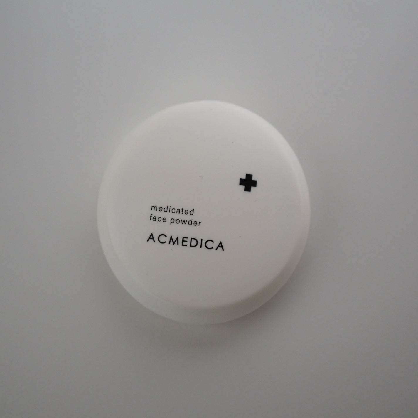 アクメディカ 薬用 フェイスパウダー クリア N/ナリスアップ/プレストパウダーを使ったクチコミ(1枚目)