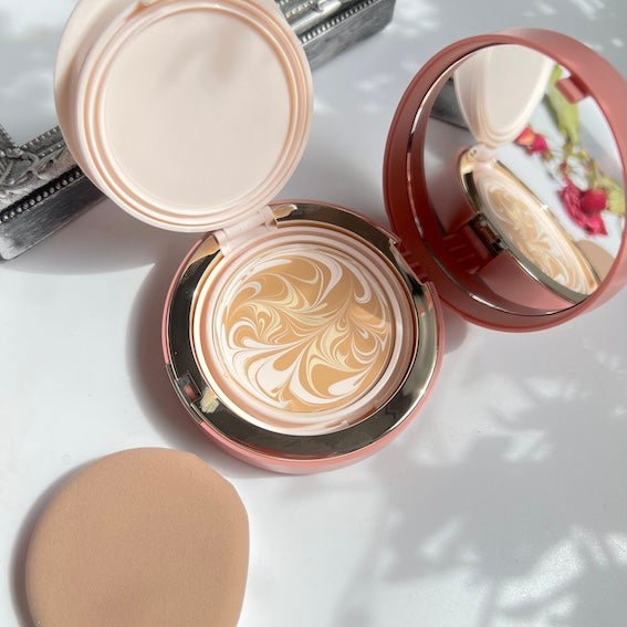 ヴェールヌーディ エッセンスパクトグロウ/AGE20’s/クリーム・エマルジョンファンデーションを使ったクチコミ(7枚目)