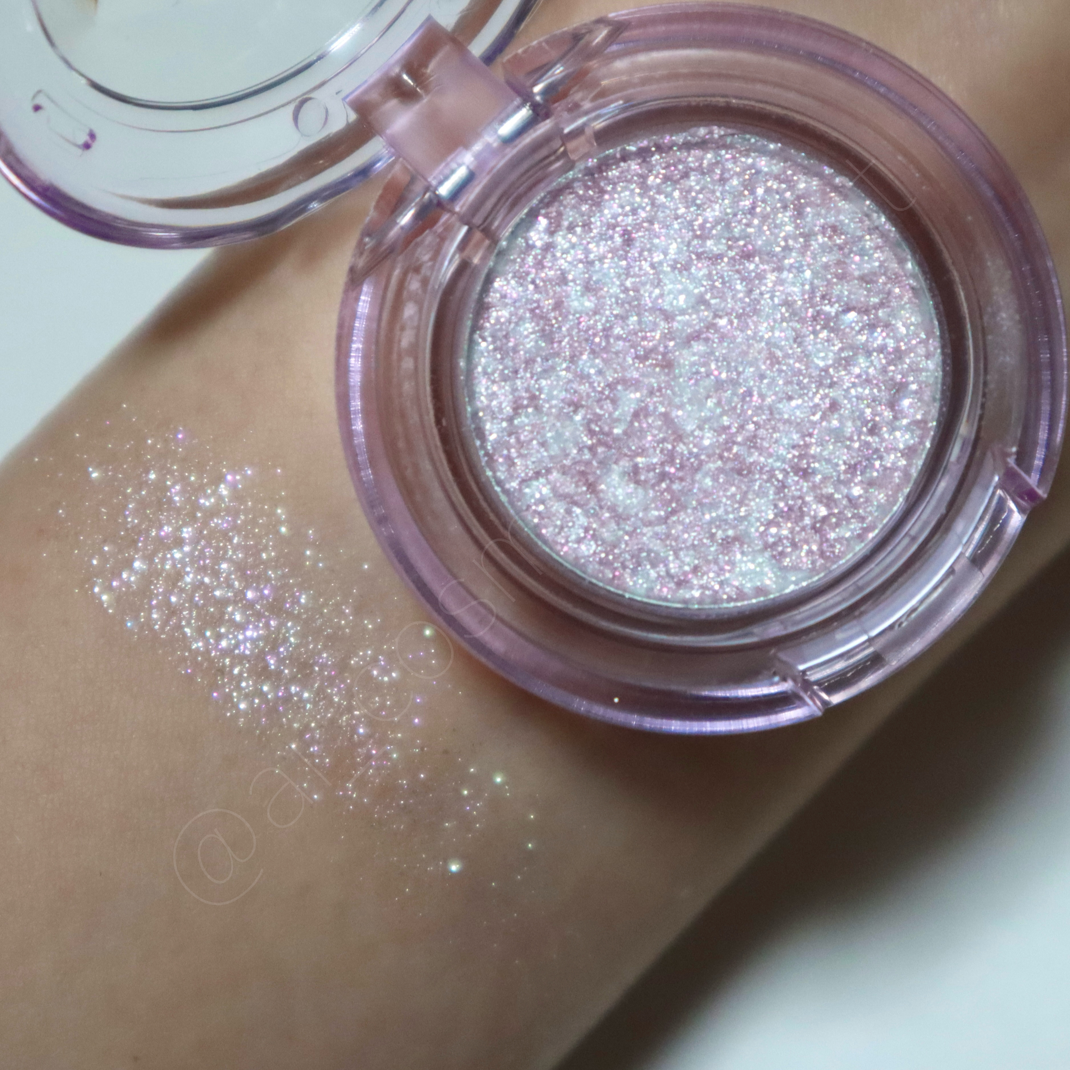 ルックアット マイアイズ  ジェムストーン/ETUDE/単色アイシャドウを使ったクチコミ（3枚目）