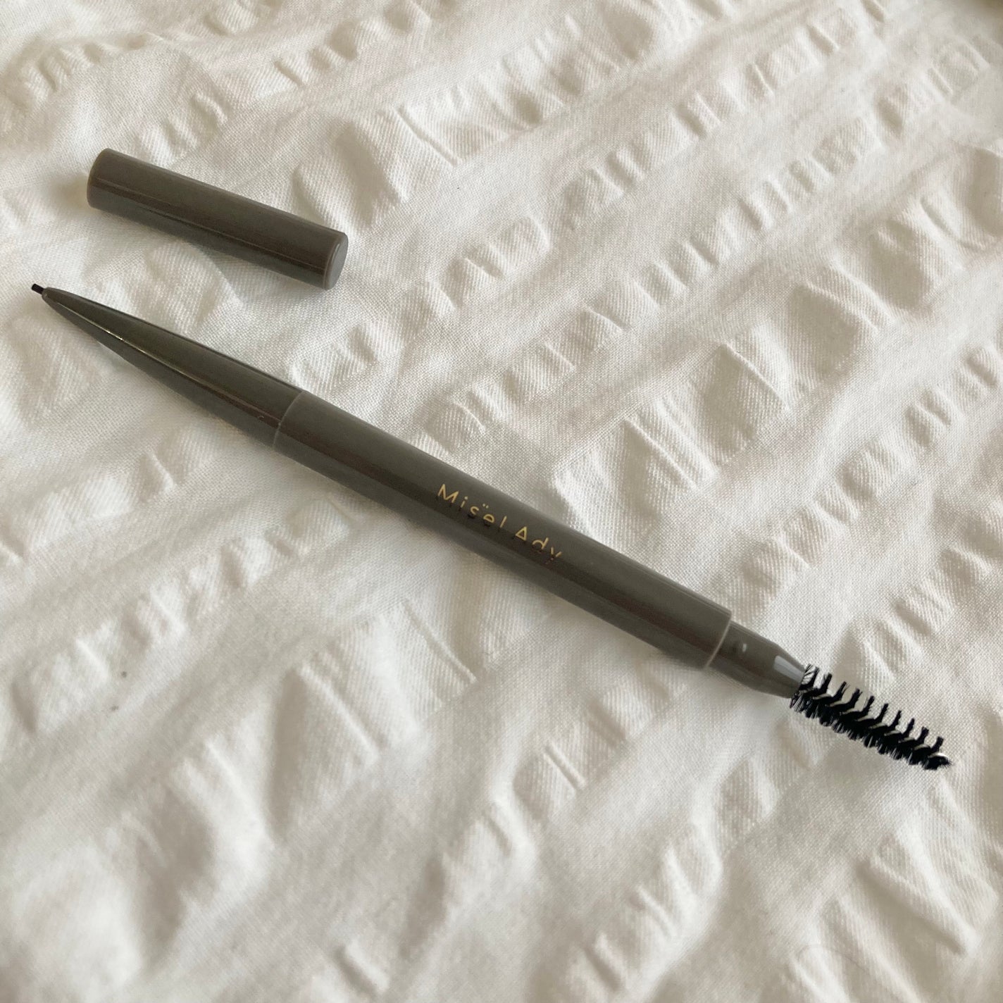 パウダリーアイブロウペンシルスリム/ミゼルエディ/アイブロウペンシルを使ったクチコミ(5枚目)