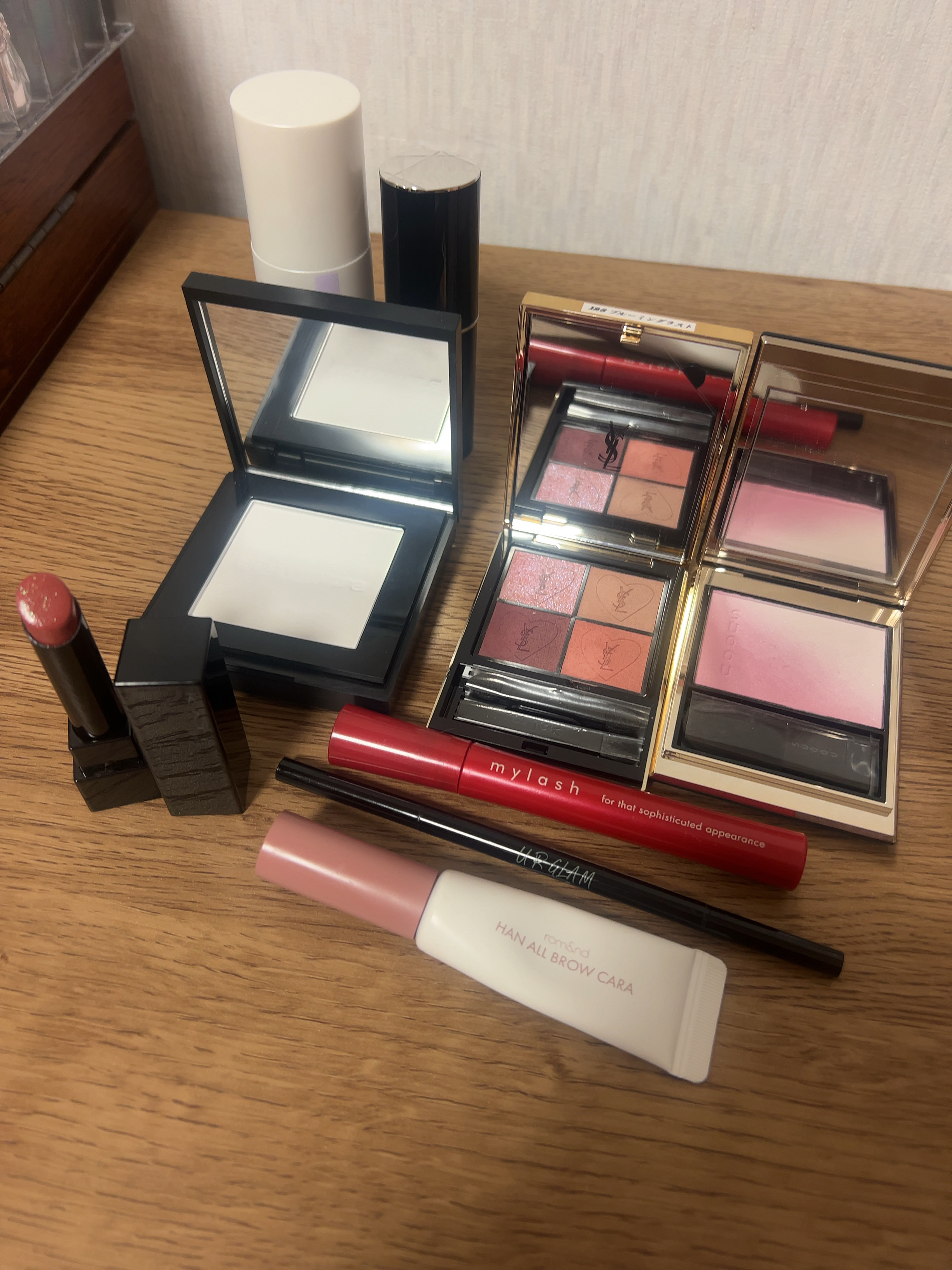 ディオールスキン フォーエヴァー スキン パーフェクト スティック/Dior/その他ファンデーションを使ったクチコミ（2枚目）