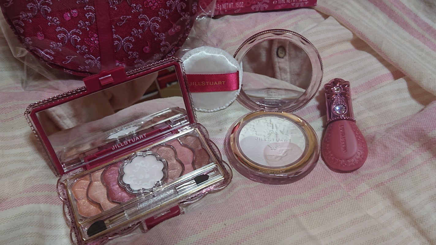 ジルスチュアート ミッドナイトチェリー コレクション/JILL STUART/メイクアップキットを使ったクチコミ(1枚目)