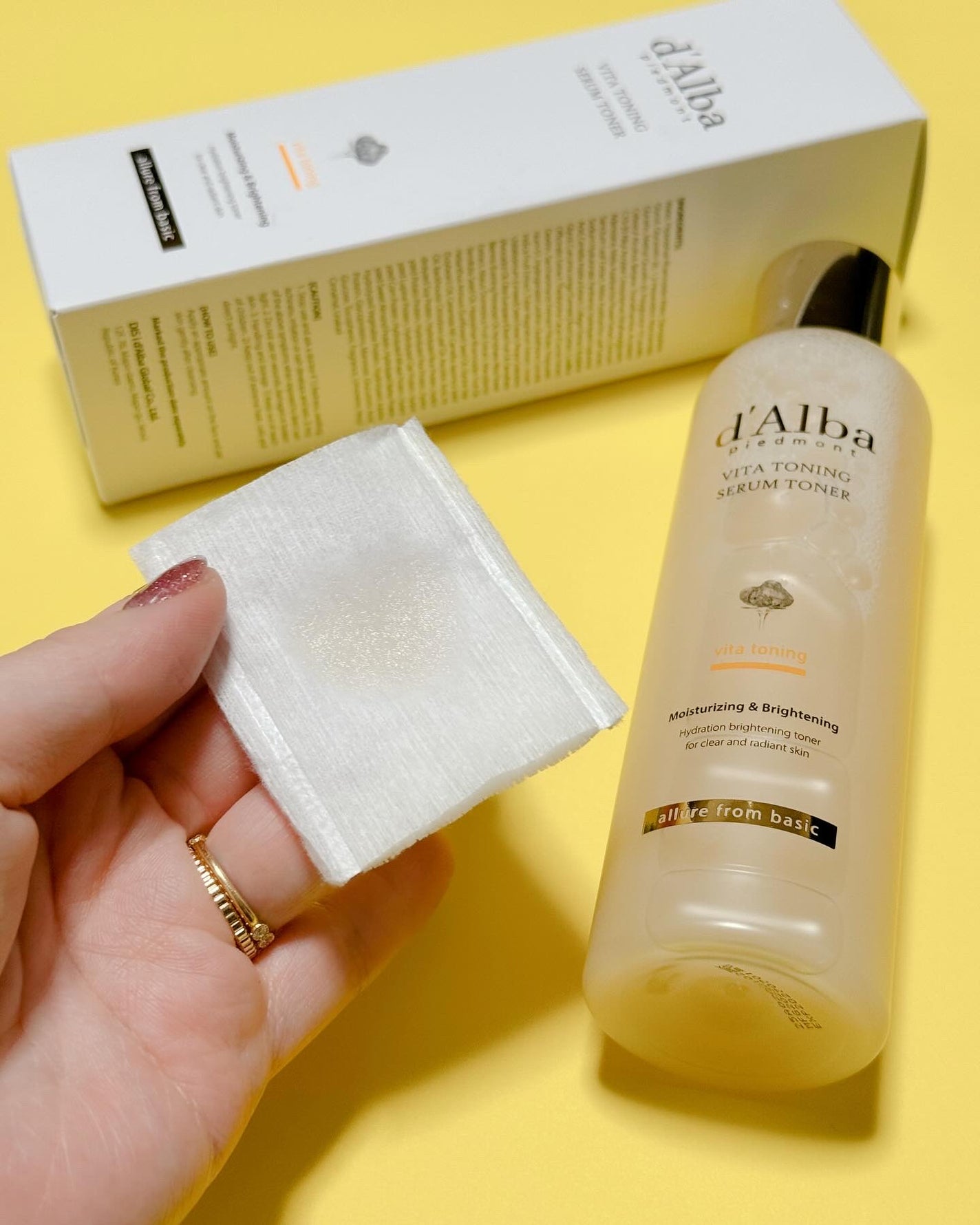 MOON on LIPS 「💛✨💛✨💛✨d'Albaビタトーニングセラムトナーくすみがちな..」(7枚目)