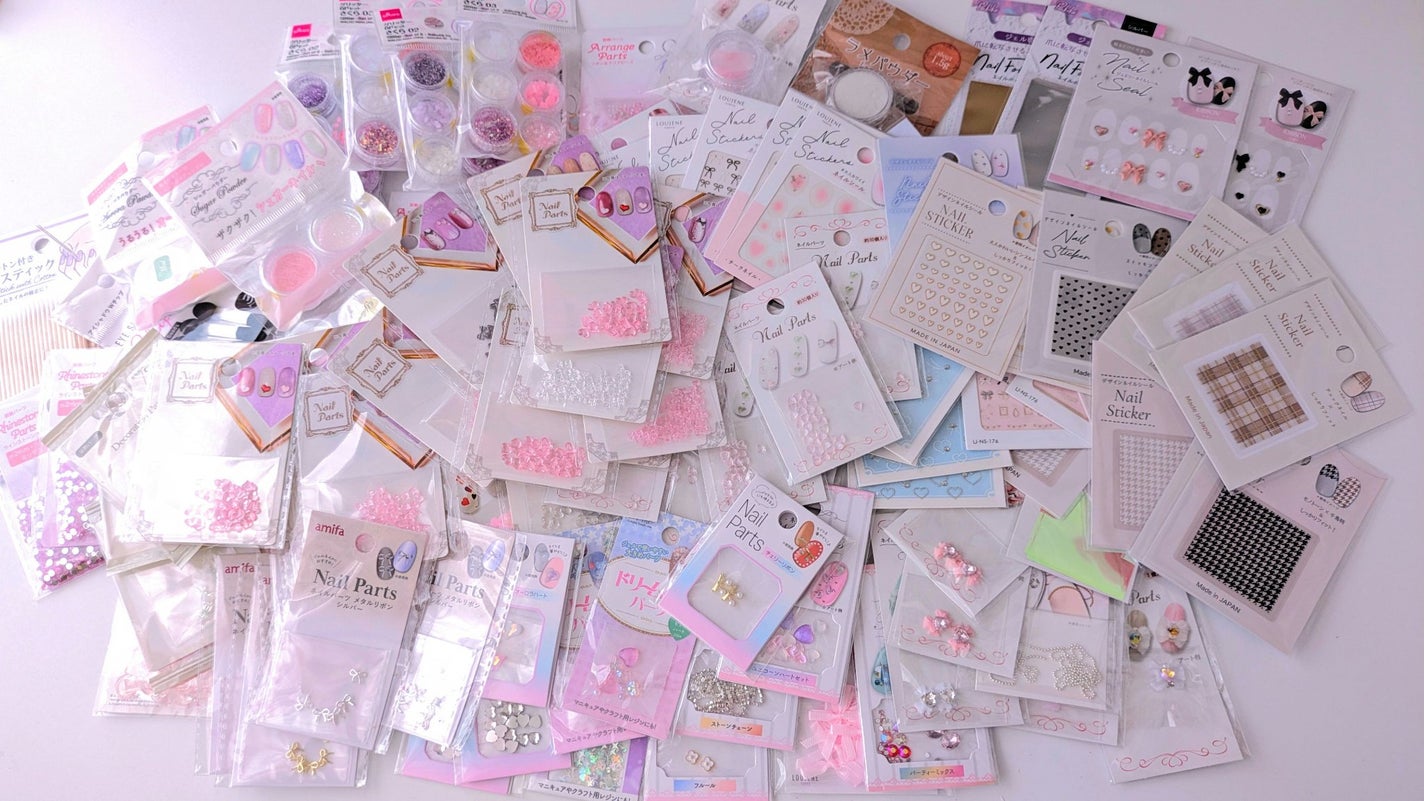 奈緒 on LIPS 「セリア、ダイソー、キャンドゥでネイル用品を爆買いしました消耗品..」(1枚目)