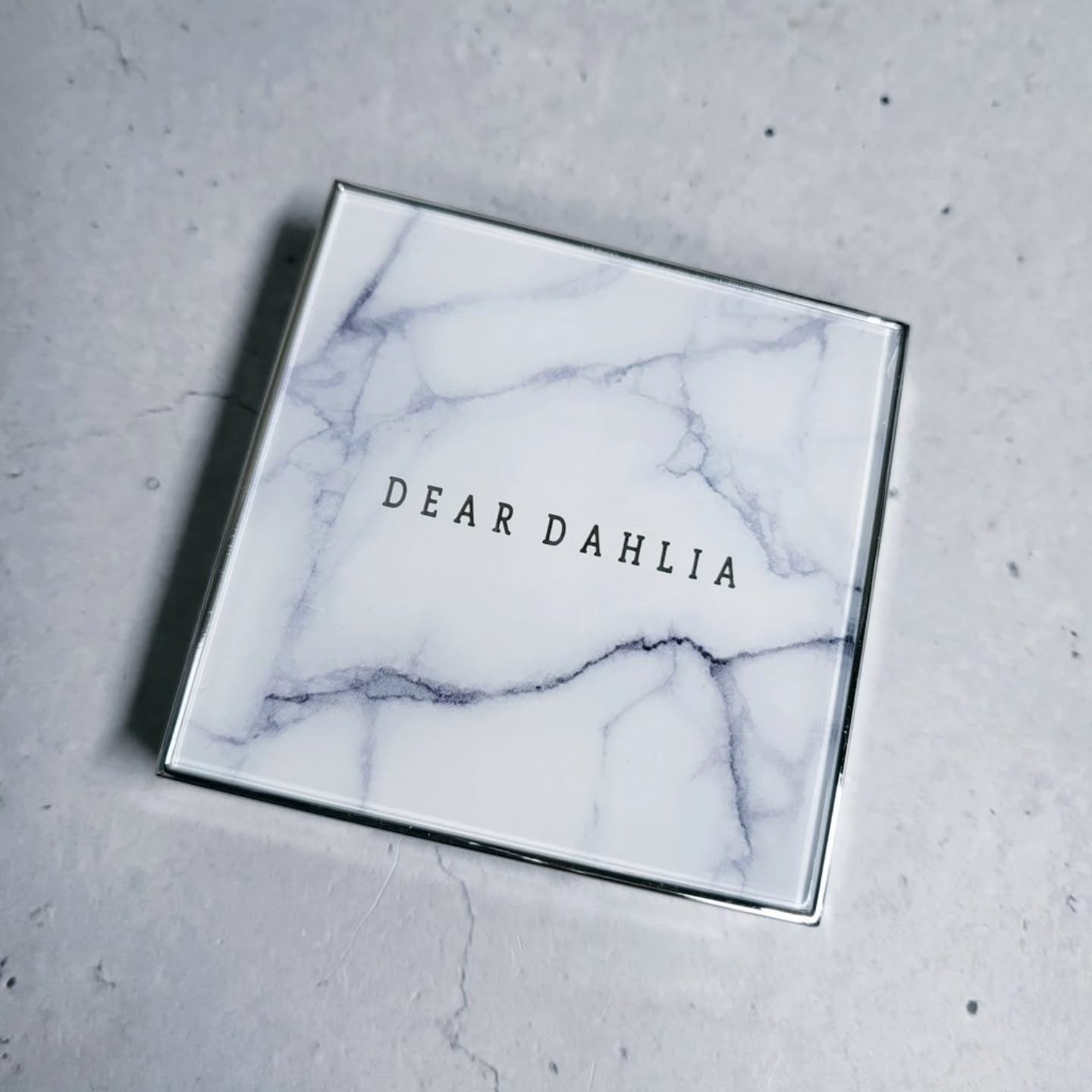 スキンルミナスハイライター/DEAR DAHLIA/パウダーハイライトを使ったクチコミ（1枚目）