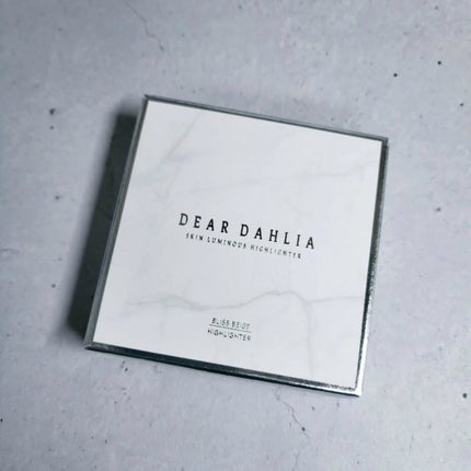 スキンルミナスハイライター/DEAR DAHLIA/パウダーハイライトを使ったクチコミ(4枚目)