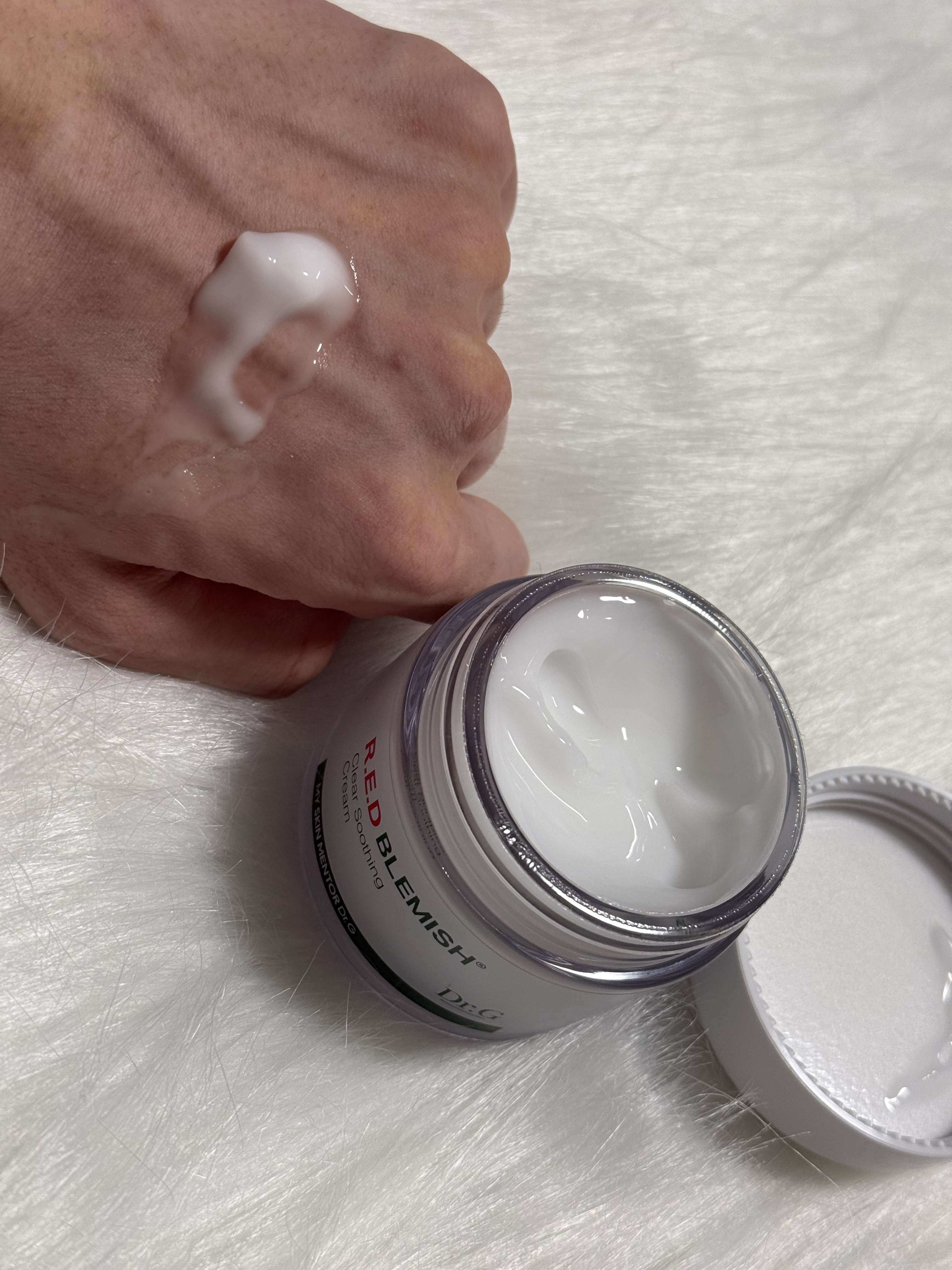 レッドブレミッシュ クリアスージングクリーム/Dr.G/フェイスクリームを使ったクチコミ（2枚目）