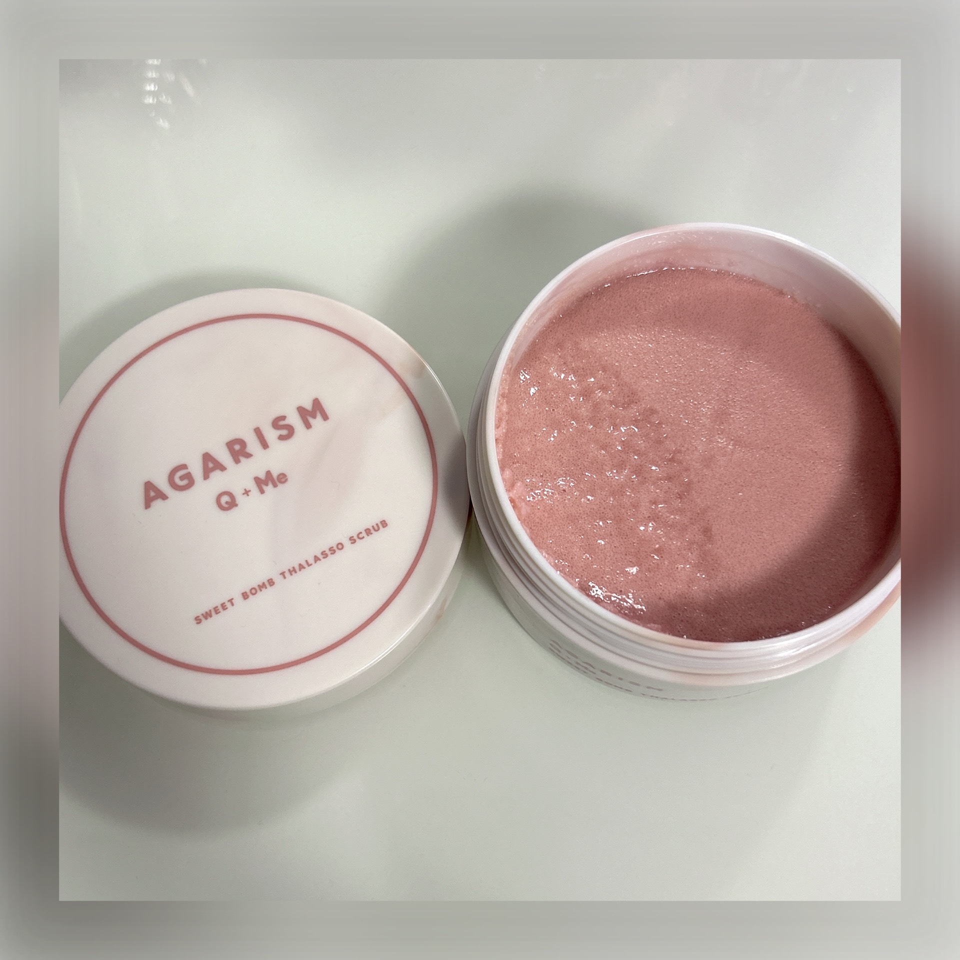 キューミースウィートボムタラソスクラブ　ピオニーブーケの香り/AGARISM/ボディスクラブを使ったクチコミ（2枚目）