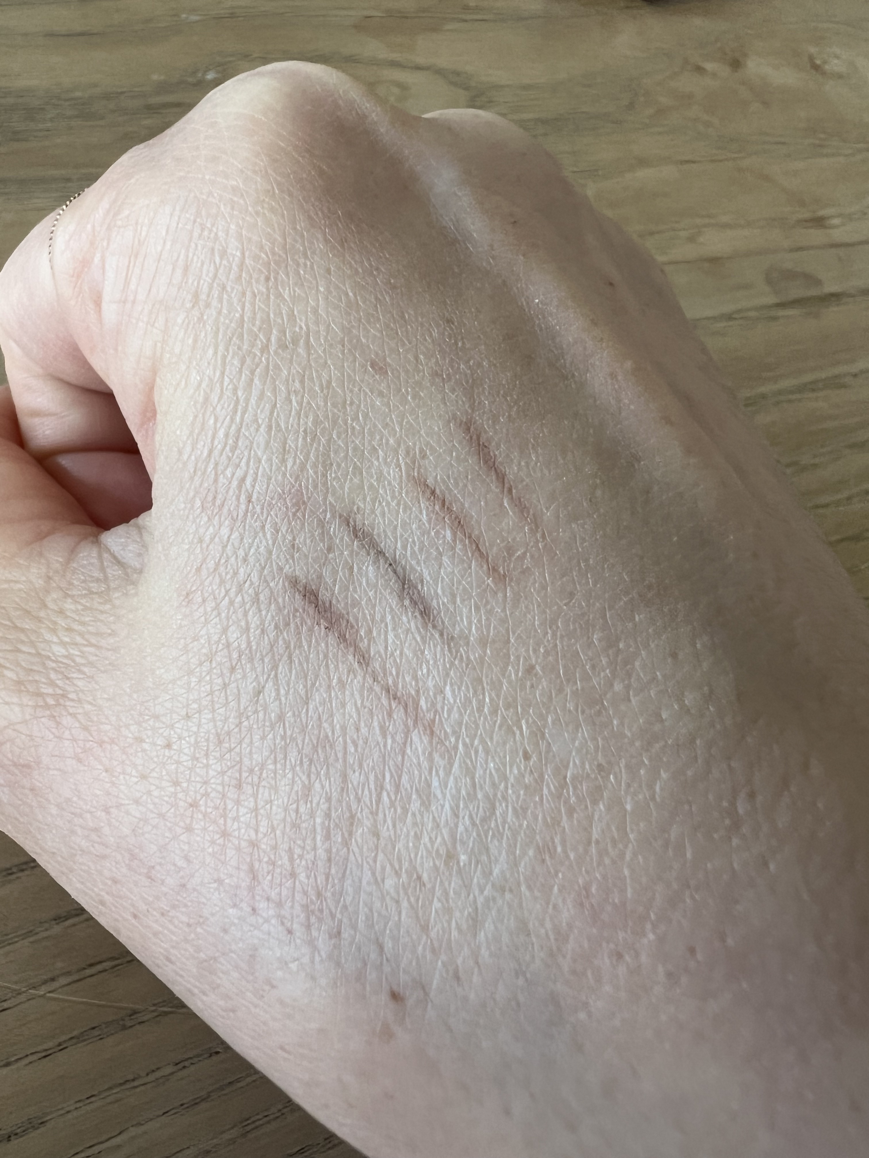 パウダリーアイブロウペンシルスリム/ミゼルエディ/アイブロウペンシルを使ったクチコミ（3枚目）