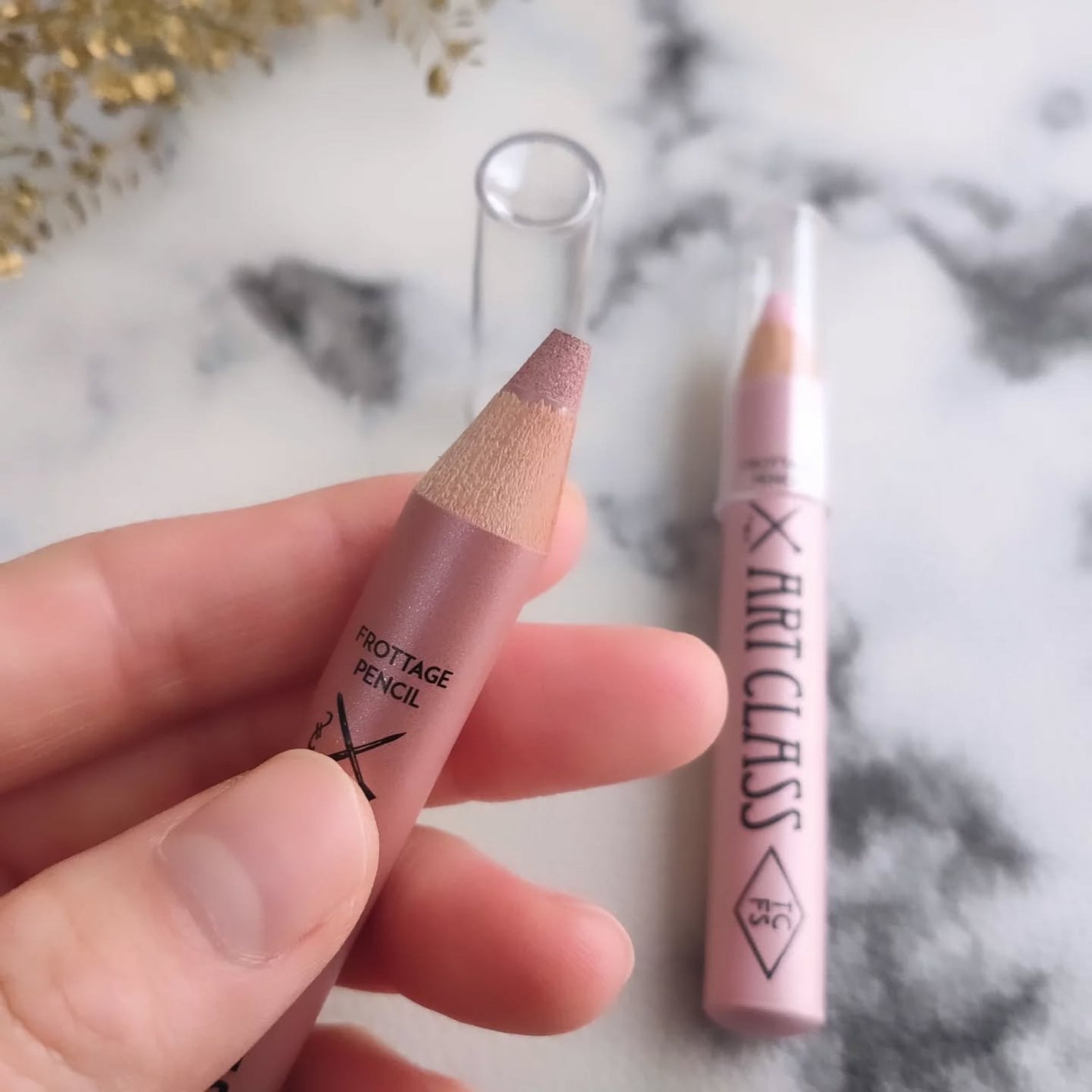 アートクラス フロッタージュペンシル/too cool for school/スティックアイシャドウを使ったクチコミ(3枚目)