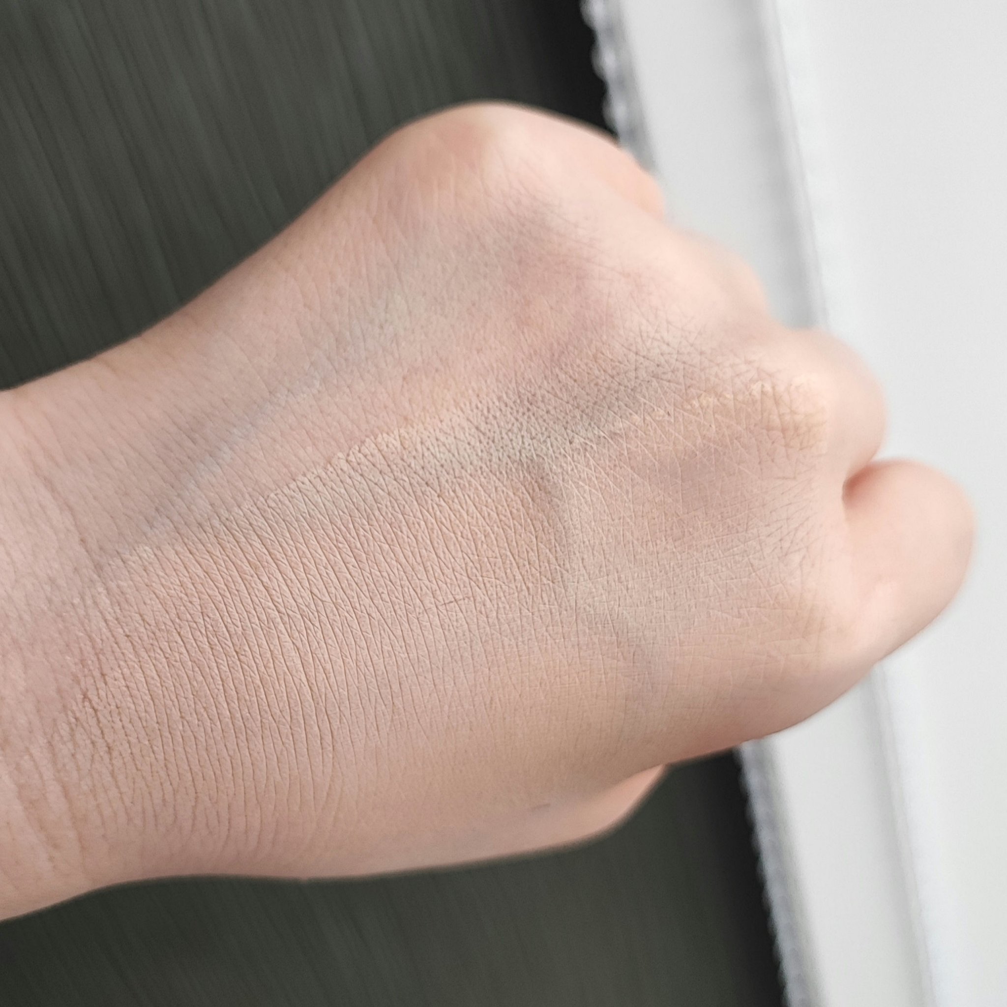 ウォーターベルベットカバーファンデーション/wakemake/リキッドファンデーションを使ったクチコミ（2枚目）