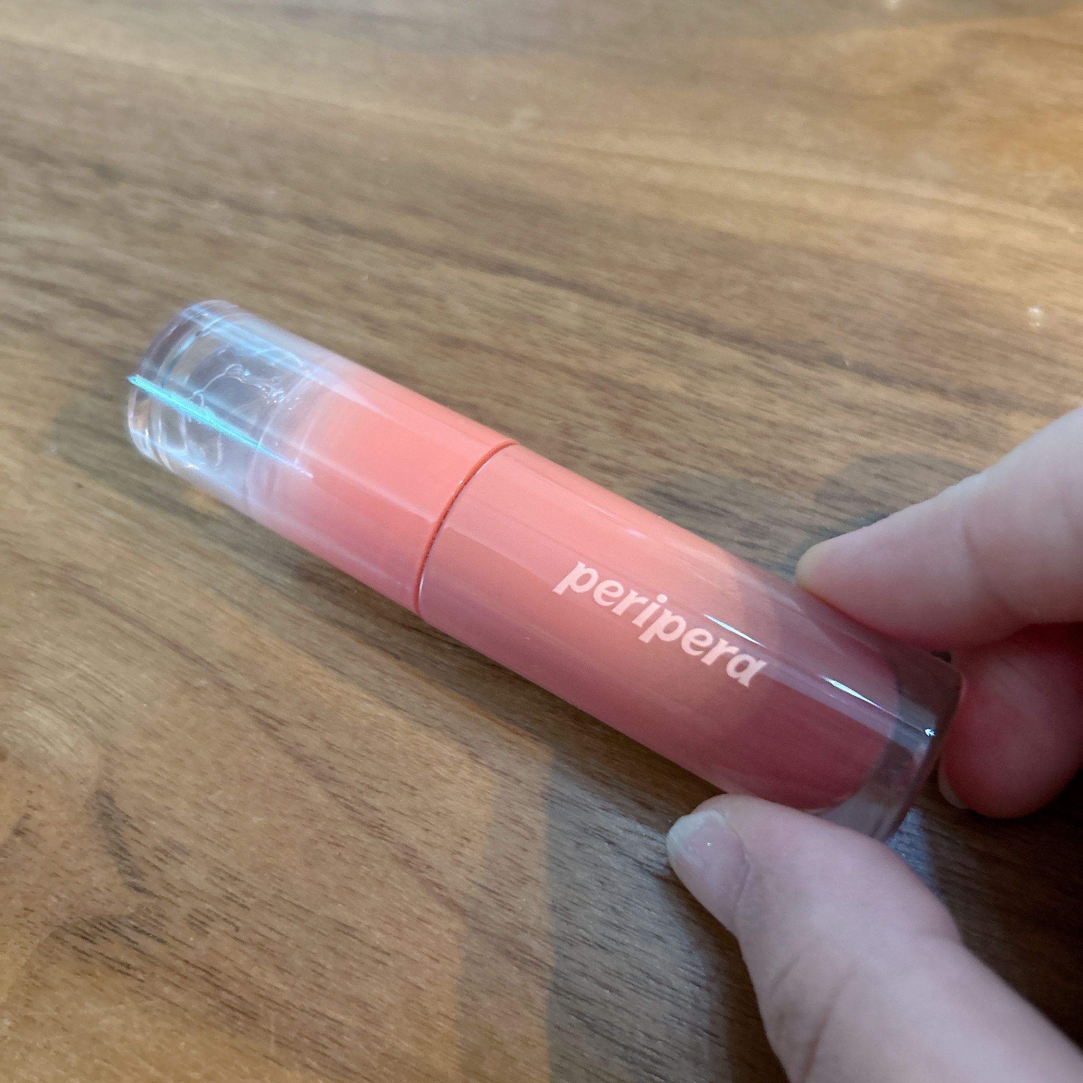 PERIPERA　インク ムード グロイ ティント
28　ROSE STANDARD


PERIPERAのティント リップです💄✨
くすみコーラルっぽいお色を購入✨

日常遣いしやすい色なので、毎日出勤時に塗っています✨
リップ自体の見
